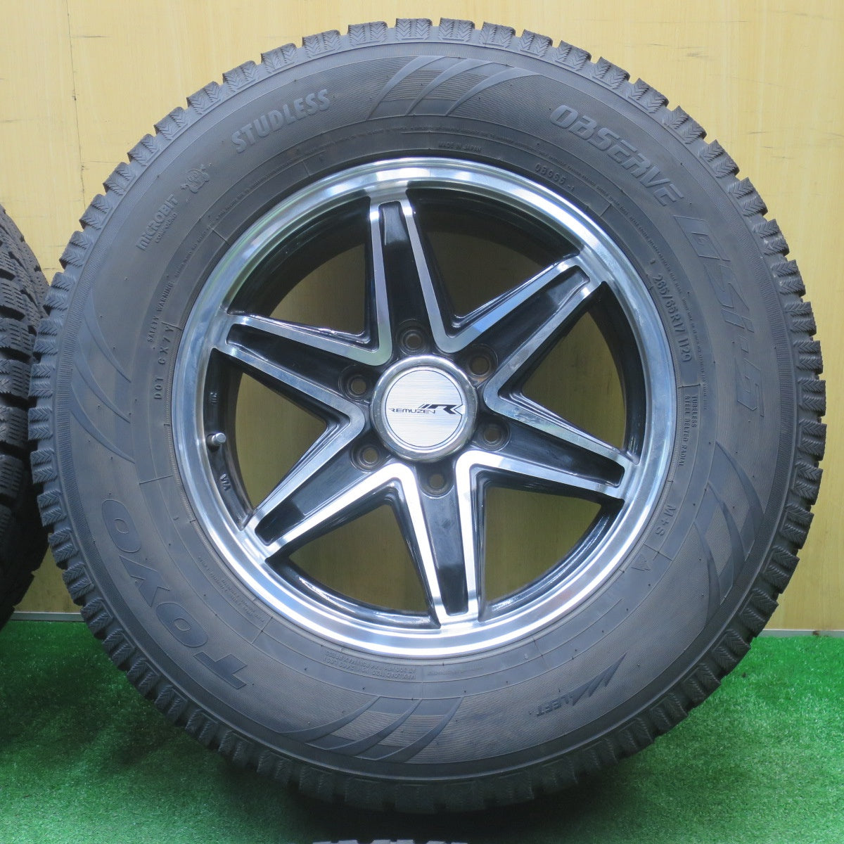 バリ溝!9分★スタッドレス 265/65R17 トーヨー オブザーブ GSi-5 REMUZEN 東京車輪 レミューゼン 17インチ PCD139.7/6H★5111401NJス
