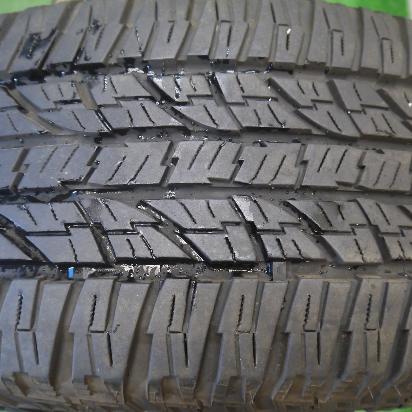 バリ溝!23年!9分!1本★285/70R17 ヨコハマ ジオランダー A/T G015 17インチ タイヤ ランクル プラド FJクルーザー ハマー H3 等★6060303Hノタ