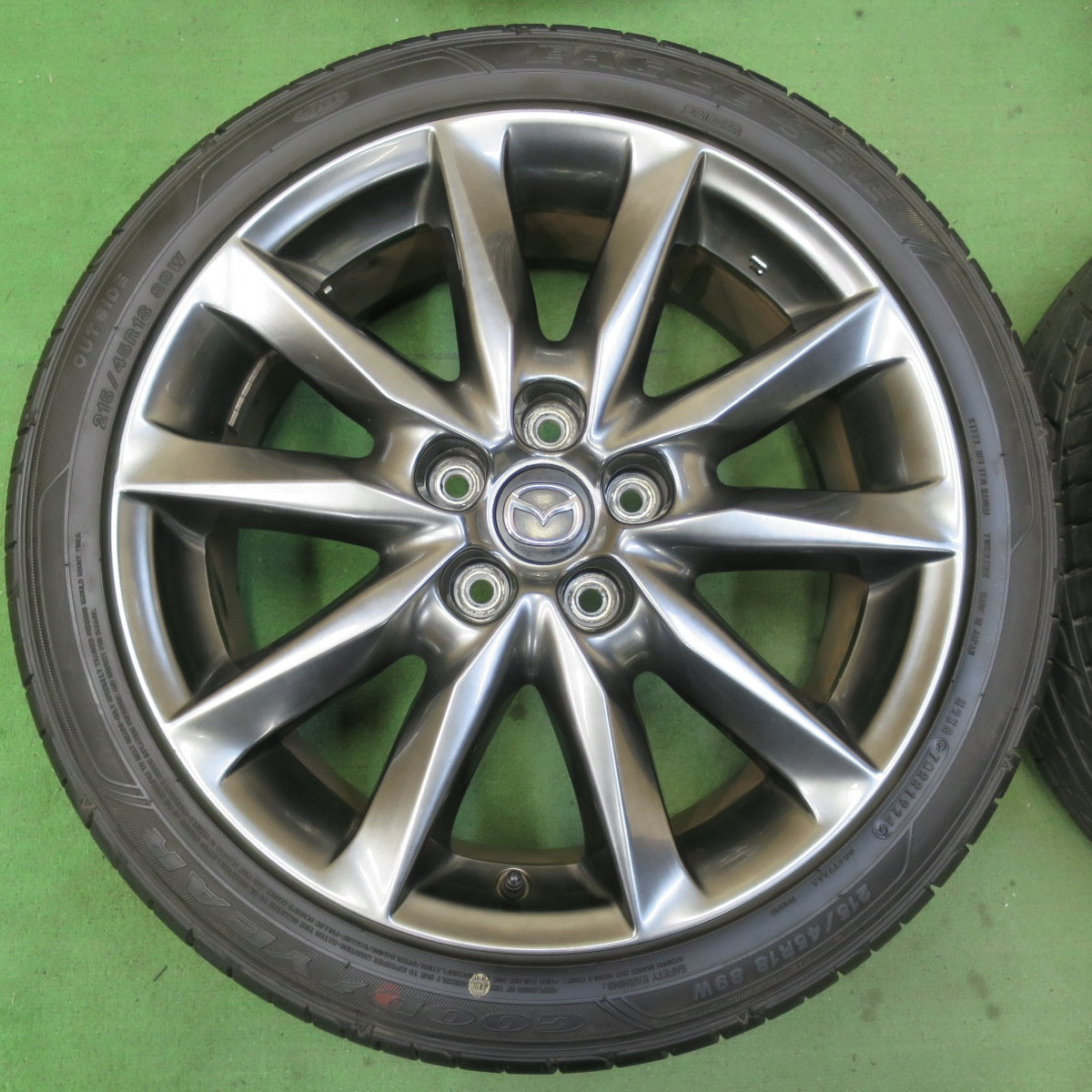 バリ溝!24年!キレイ!9.5分以上★マツダ アクセラ 純正 215/45R18 グッドイヤー イーグル LS EXE 18インチ PCD114.3/5H★5070307イノ