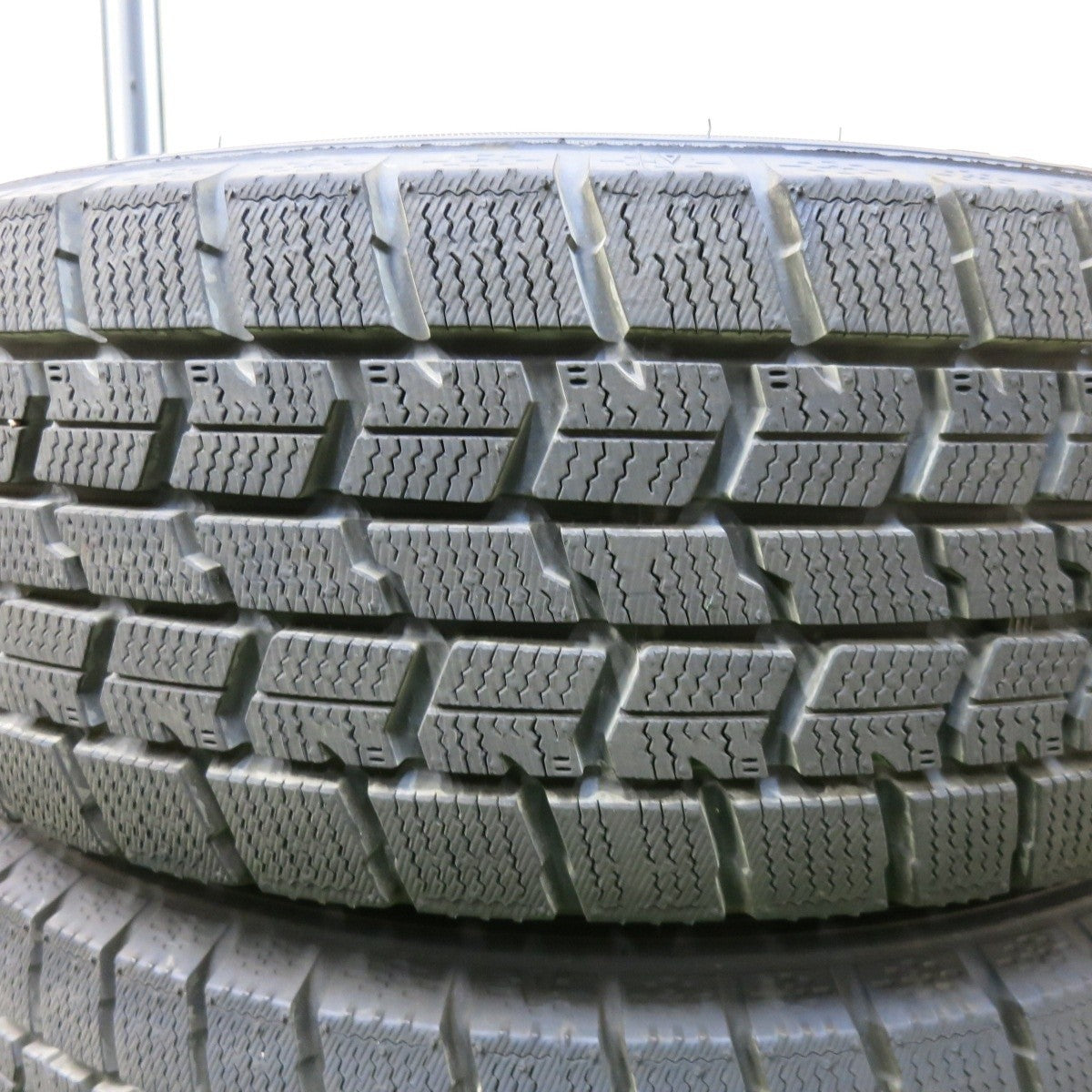超バリ溝!24年!ほぼ10分★スタッドレス 185/60R15 グッドイヤー アイスナビ7 TOPRUN トップラン 15インチ PCD100/4H★5032511SYス