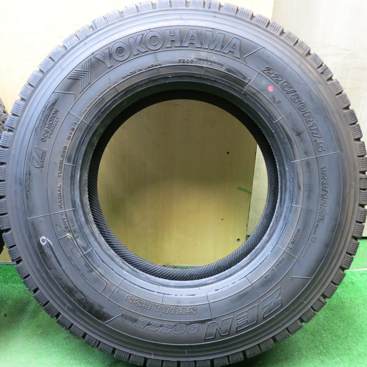 バリ溝!9分!6本★トラック タイヤ 225/80R17.5 123/122L スタッドレス ヨコハマ ZEN 902ZE 17.5インチ★5090601HAスタ