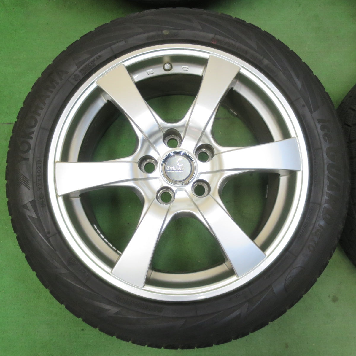 センサー付!バリ溝!21年!8.5分★レクサスLS Delmore LS.S 235/50R18 スタッドレス ヨコハマ アイスガード iG70 18インチ PCD120/5H★5041206イス