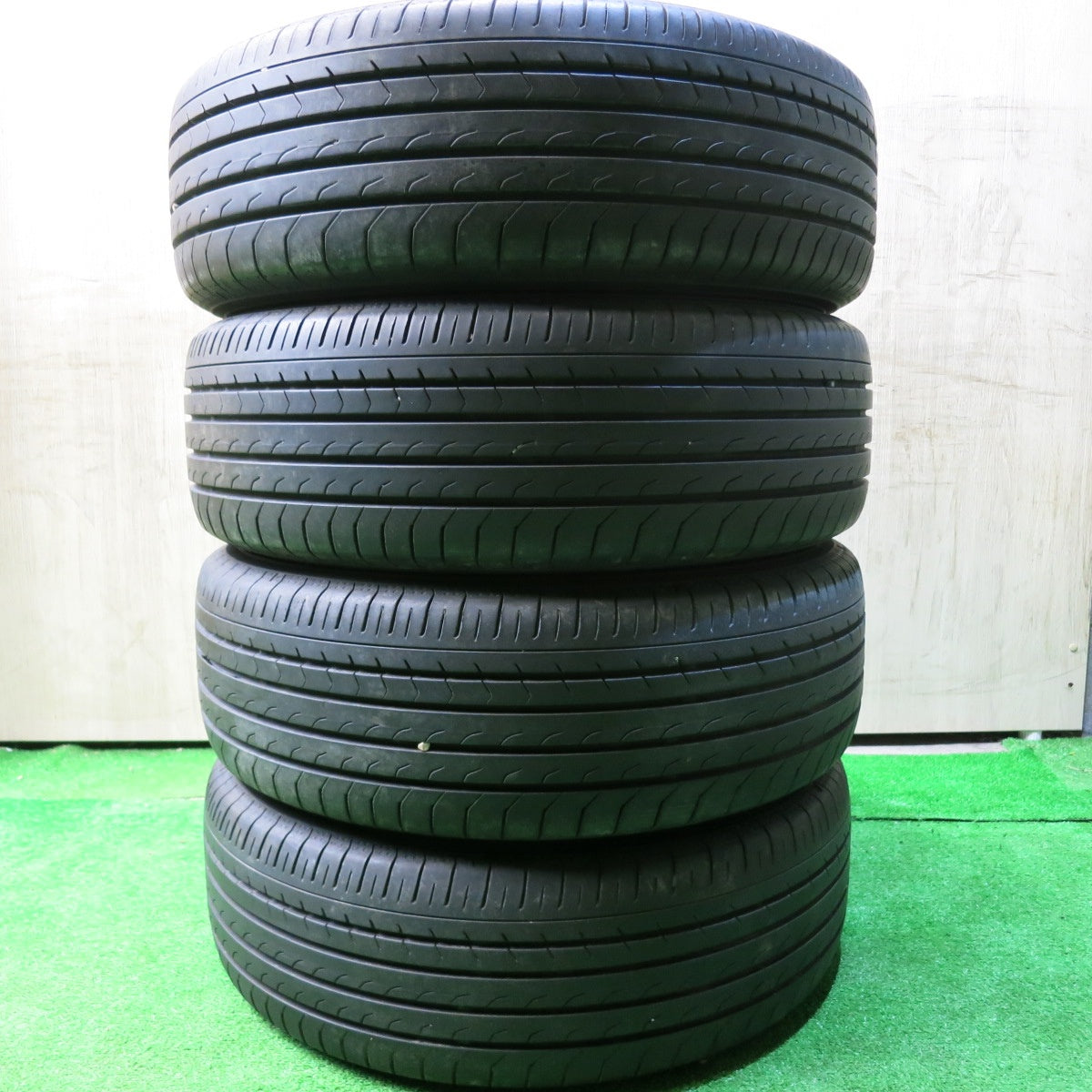 バリ溝!21年!9.5分★日産 セレナ 純正 195/65R15 ヨコハマ BluEarth-RV RV03 15インチ ブルーアース PCD114.3/5H★5062704HAノ