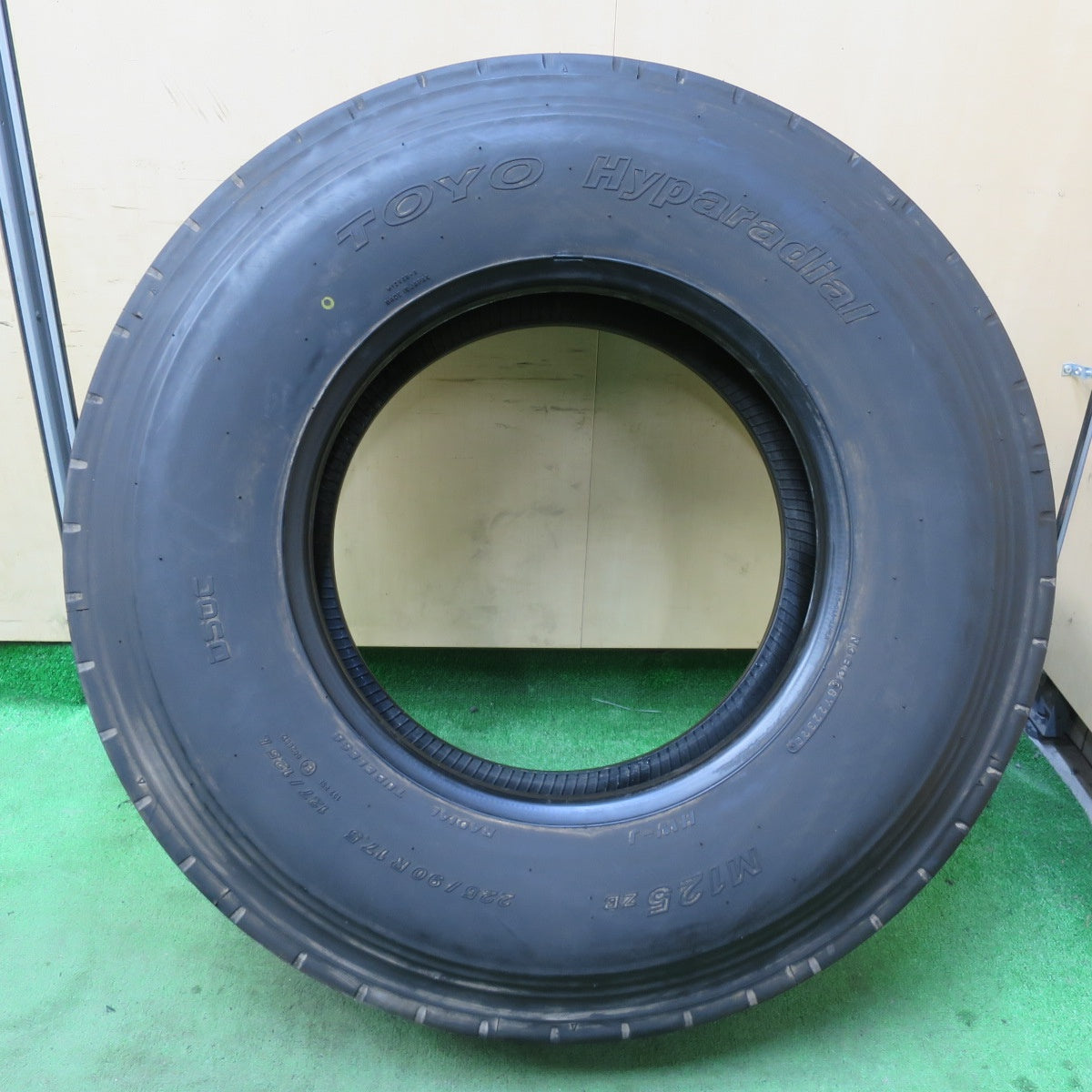 未使用!1本★トラック タイヤ 225/90R17.5 127/125L トーヨー Hyparadial M125ZB 17.5インチ★5041606イノタ