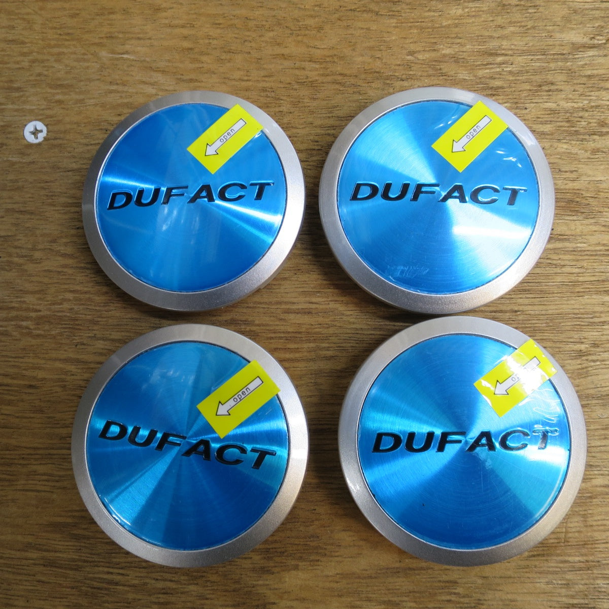 未使用!キャップ付き★DUFACT デュファクト 15インチ 社外 アルミ ホイール 15×5.5J PCD100/4H★6052902NGホ