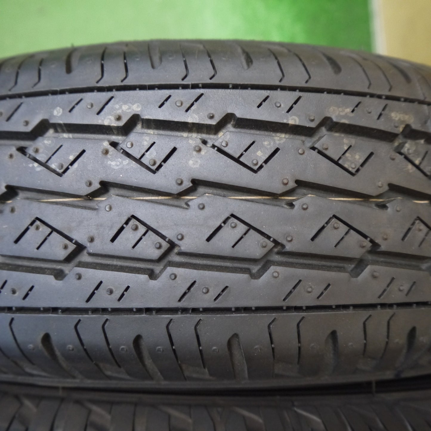 未使用!25年!2本★145/80R12 80/78N ブリヂストン K370 タイヤ 12インチ 軽 トラック 軽 バン 等★6050817Hノタ