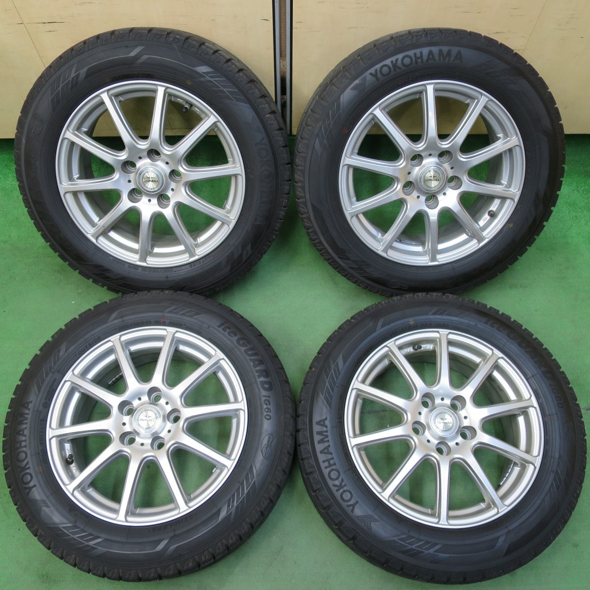 スタッドレスタイヤ ホイール付き 205/60R16アイスガード IG60