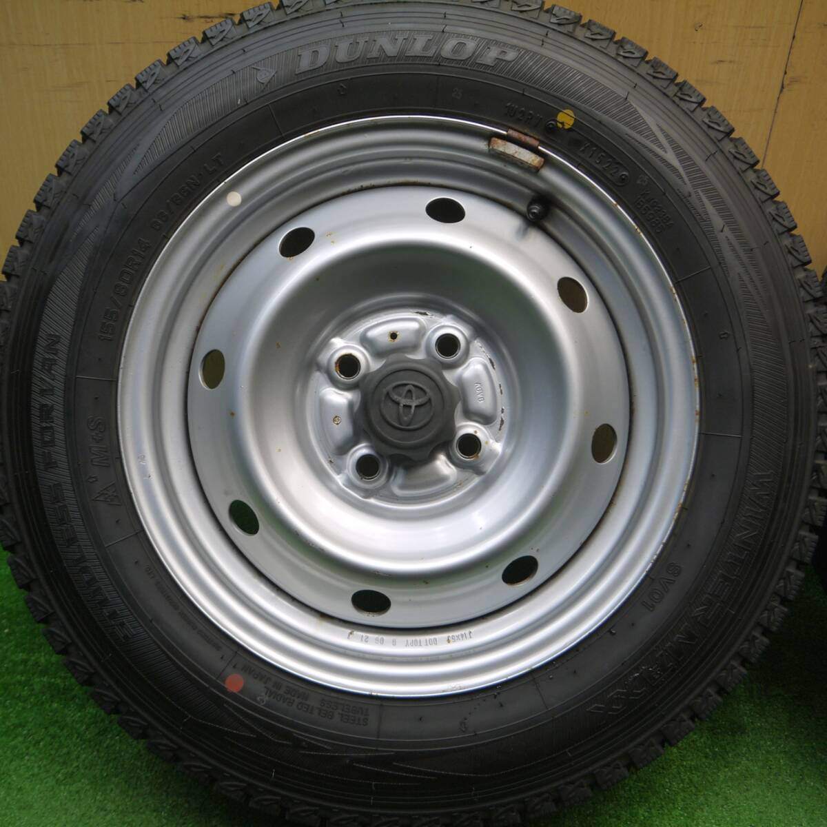 超バリ溝!22年!キレイ!ほぼ10分★トヨタ サクシード プロボックス 等 純正 スチール 155/80R14 88/86N スタッドレス ダンロップ ウインターマックス SV01 PCD100/4H★5010702Hス