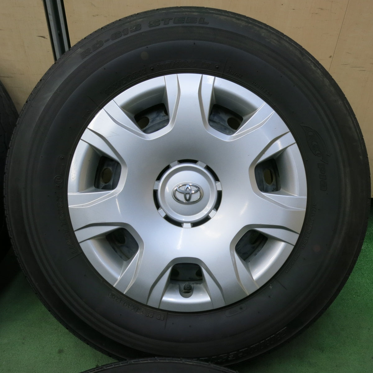 4本価格★トヨタ 200系 ハイエース 純正 スチール 195/80R15 107/105L ブリヂストン RD-613 STEEL エコピア 15インチ PCD139.7/6H★5061311SYノ