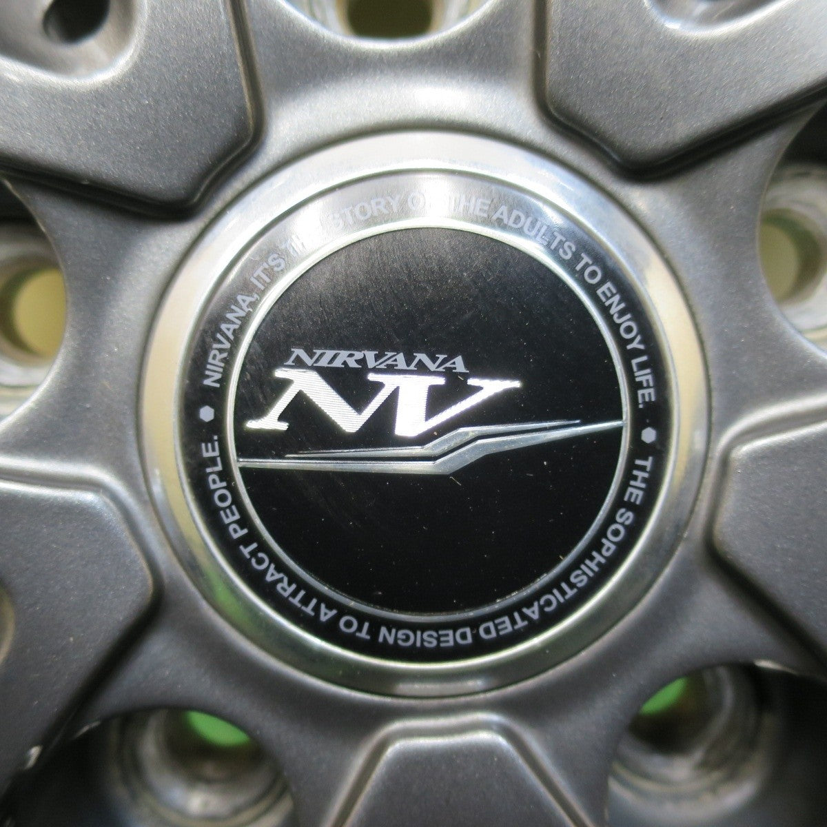 バリ溝!9分★スタッドレス 205/65R15 ダンロップ ウインターマックス WM01 NIRVANA NV ニルバーナ ニルヴァーナ 15インチ PCD114.3/5H★5012707イス
