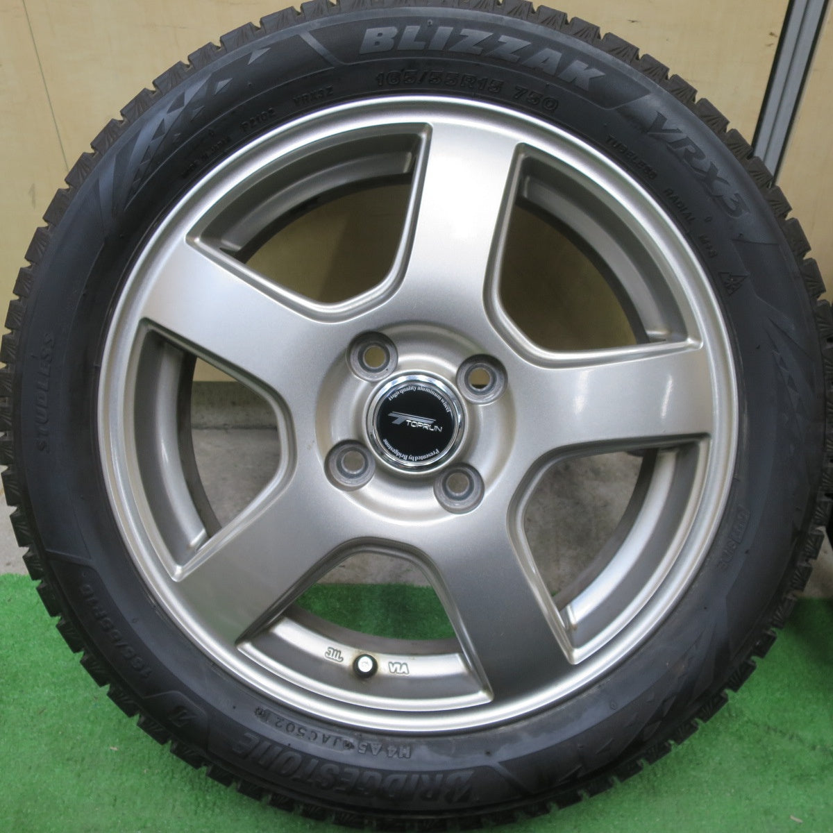 バリ溝!21年!9.5分★スタッドレス 165/55R15 ブリヂストン ブリザック VRX3 TOPRUN トップラン 15インチ 軽サイズ PCD100/4H★5052602TTス