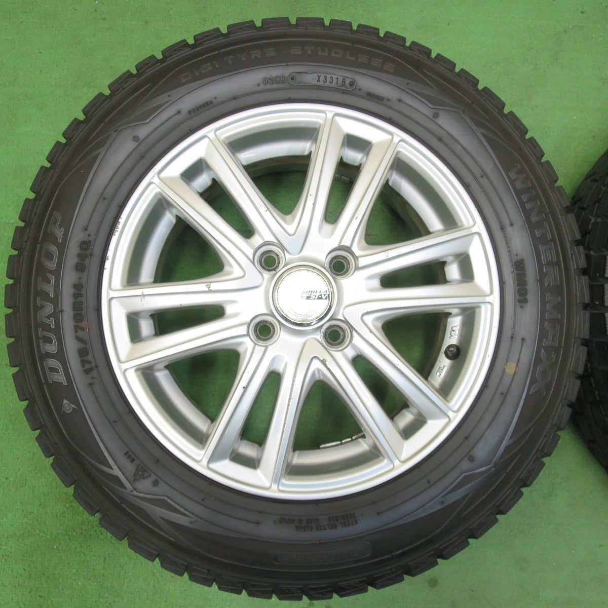 バリ溝!9分★スタッドレス 175/70R14 ダンロップ ウインターマックス WM01 SIBILLA NEXT ST-V シビラ 14インチ PCD100/4H★5020307イス