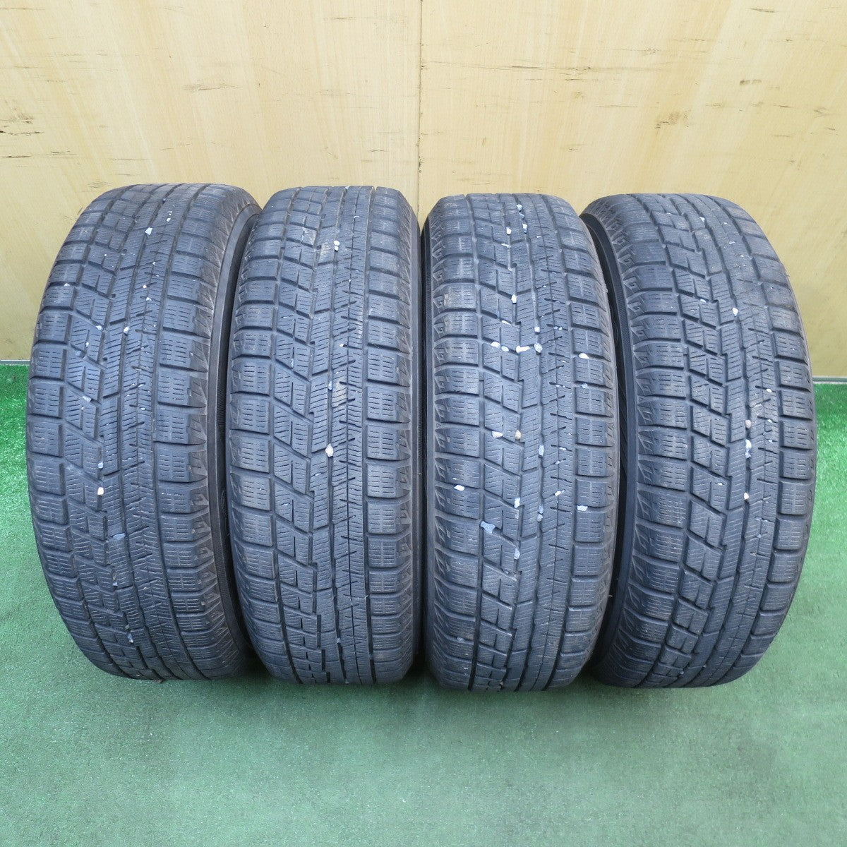 バリ溝!22年!キレイ!9分★スタッドレス 175/65R14 ヨコハマ アイスガード iG60 GRASS グラス 14インチ PCD100/4H★6052606NJス