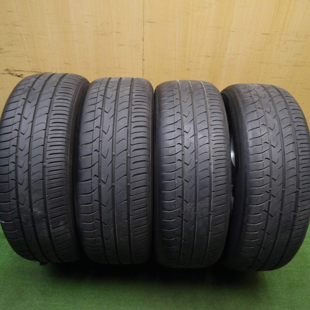 バリ溝!8.5分★トヨタ 50系 エスティマ 純正 215/55R17 トーヨー トランパス MPZ 17インチ PCD114.3/5H★5040402Hノ