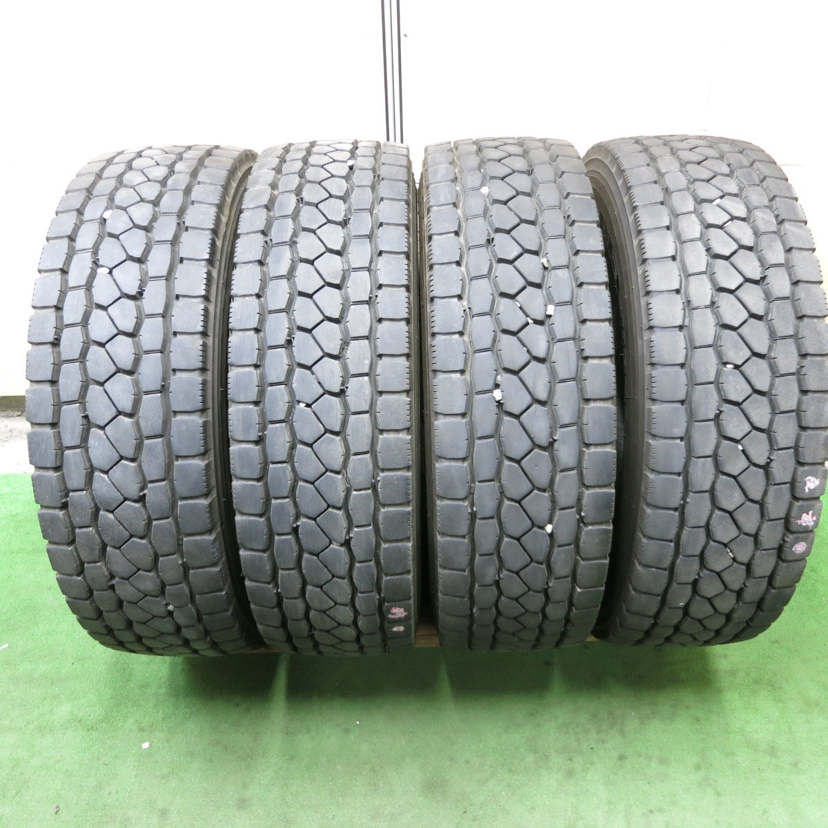 バリ溝!24年!9分★トラック タイヤ 265/70R19.5 140/138J ブリヂストン エコピア M801Ⅱ ミックス オールシーズン 19.5インチ★5122902ナスタ