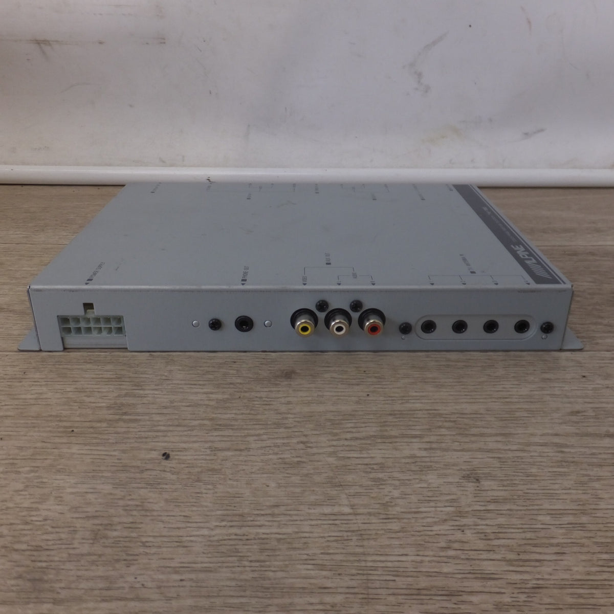 現状品★アルパイン ALPINE 8型WVGAタッチパネルカラーモニター TVE-T860★