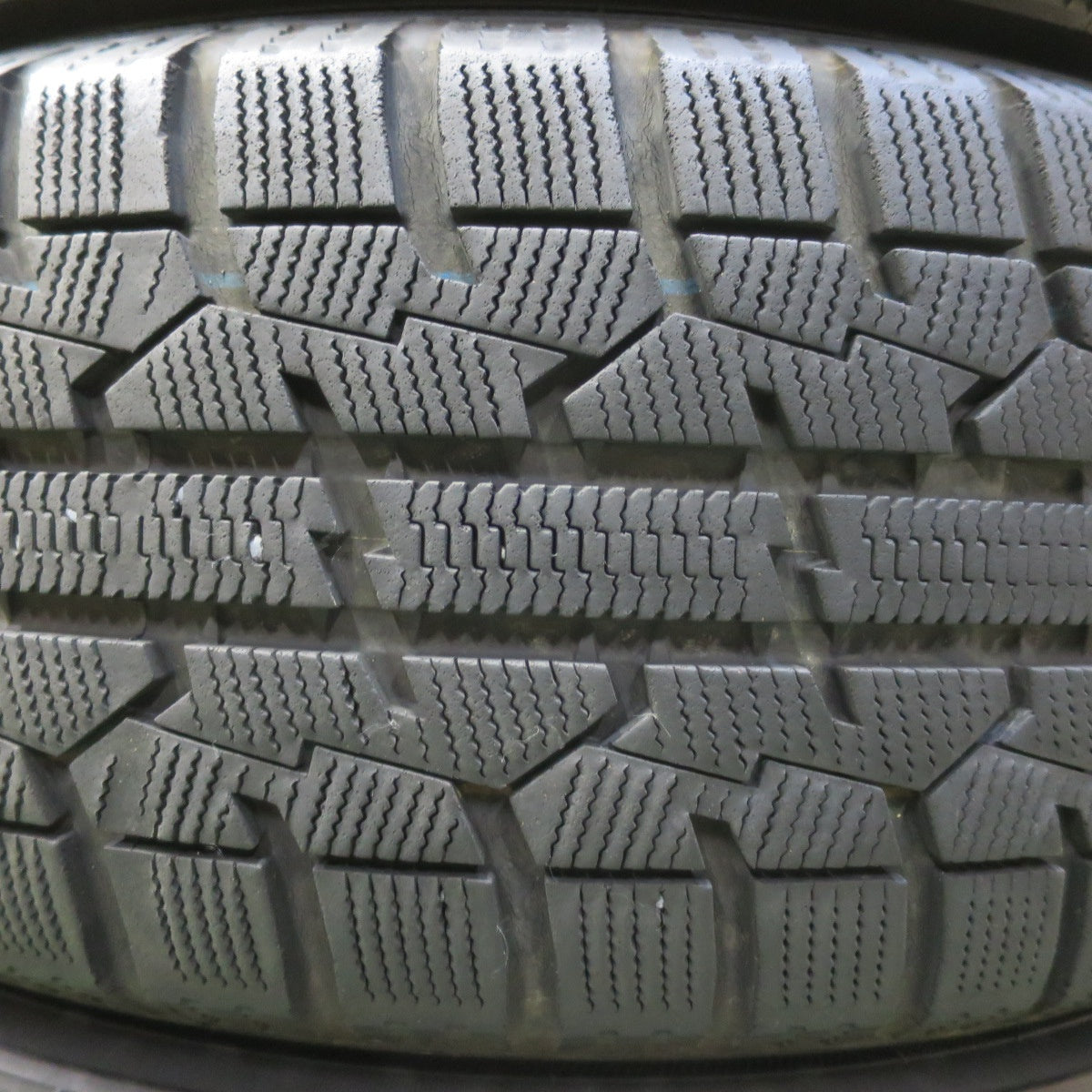 バリ溝!キレイ!9分★ワーゲン ゴルフ 純正 BORBET 205/60R16 スタッドレス トーヨー オブザーブ ガリット GIZ 16インチ ボルベット PCD112/5H★5082603イス