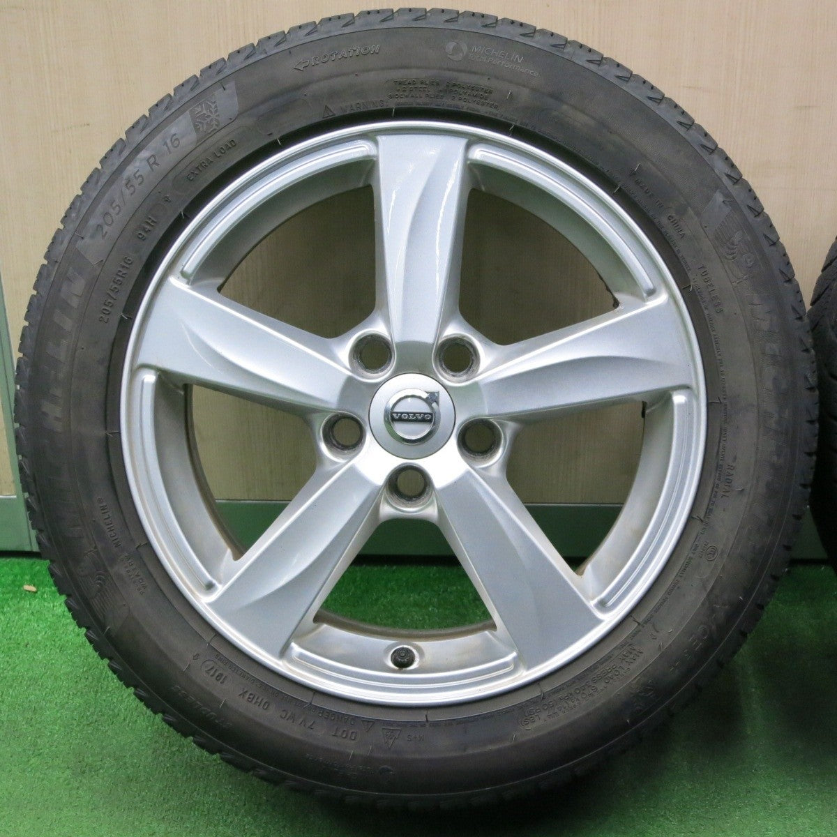 キレイ★ボルボ V40 純正 205/55R16 スタッドレス ミシュラン X-ICE3+ 16インチ PCD108/5H★4122001NJス