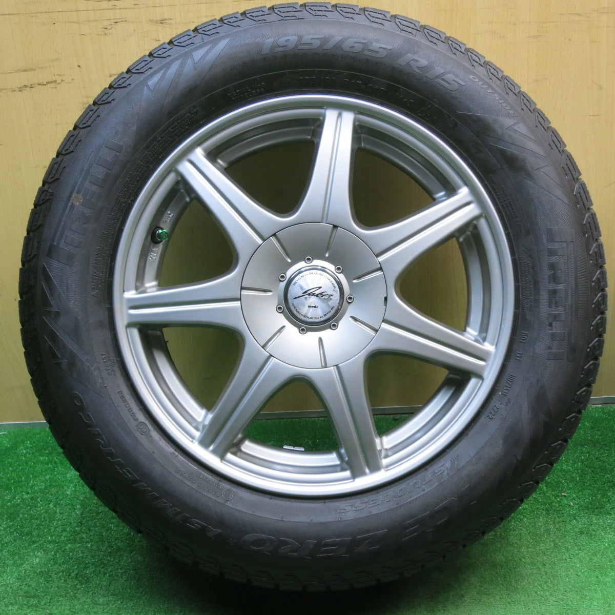 4本価格!22年★スタッドレス 195/65R15 ピレリ アイスゼロ アシンメトリコ JOKER ジョーカー 15インチ PCD100 114.3/5H マルチ★5042202NJス