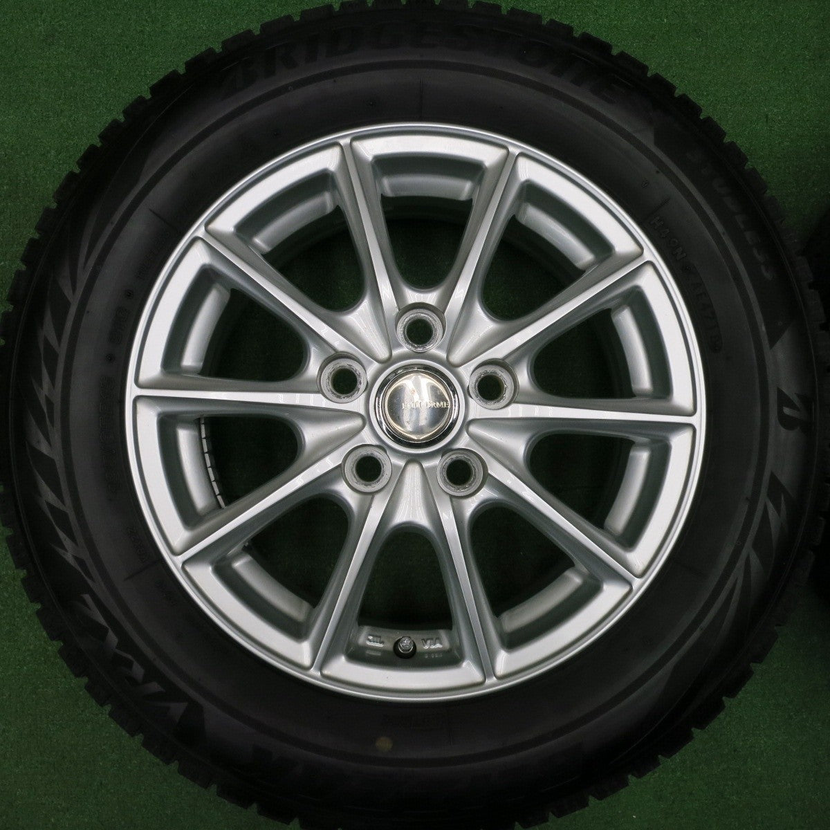 バリ溝!キレイ!8.5分★スタッドレス 195/65R15 ブリヂストン ブリザック VRX2 ECO FORME エコフォルム 15インチ PCD114.3/5H★4113002NJス