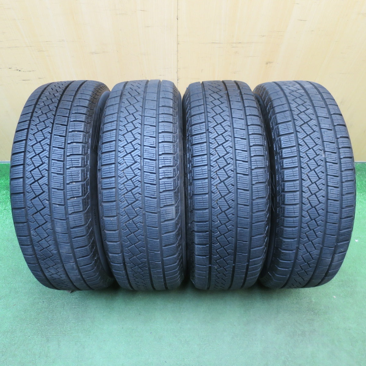 バリ溝!22年!キレイ!9分★トヨタ 80系 ノア ヴォクシー 純正 195/65R15 スタッドレス ピレリ アイスゼロ アシンメトリコ 15インチ PCD114.3/5H★6042908NJス