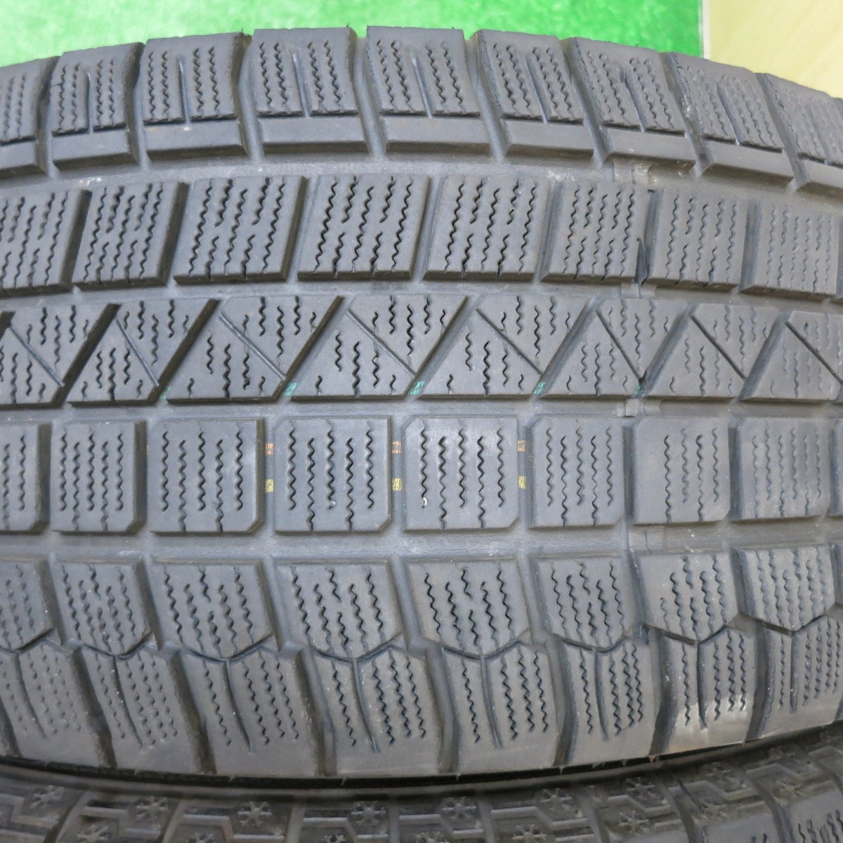 4本価格!22年★スタッドレス 215/55R17 ケンダ KR36 アイステック ネオ TOPRUN トップラン 17インチ PCD114.3/5H★5042101NJス