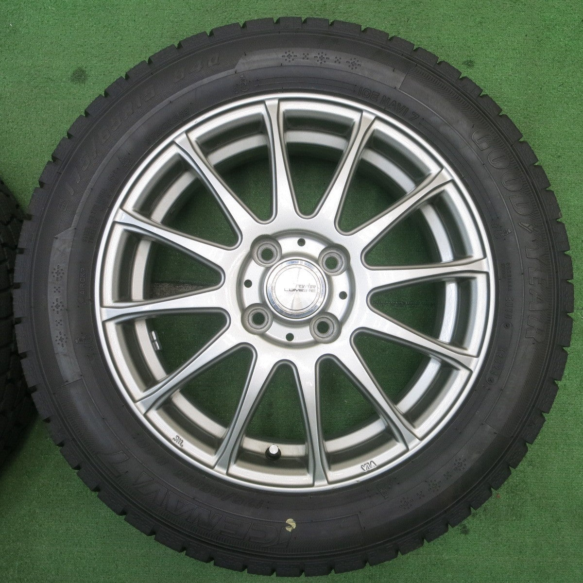 バリ溝!24年!キレイ!9.5分以上★スタッドレス 175/65R15 グッドイヤー アイスナビ7 ravrion LUMIERE ラブリオン 15インチ PCD100/4H★5051707NJス
