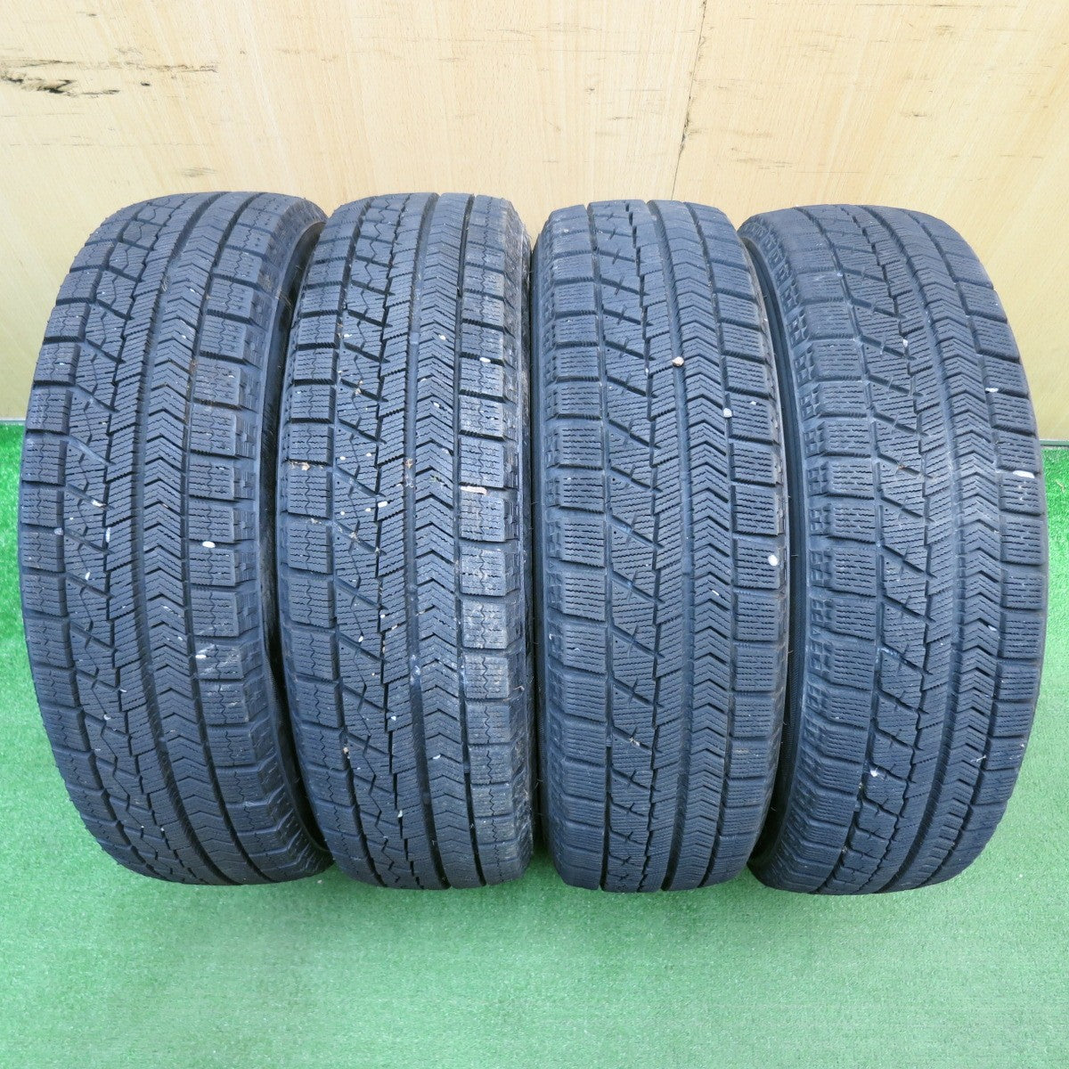 バリ溝!8.5分★スタッドレス 155/65R14 ブリヂストン ブリザック VRX Linz 14インチ PCD100/4H★5042206TNス