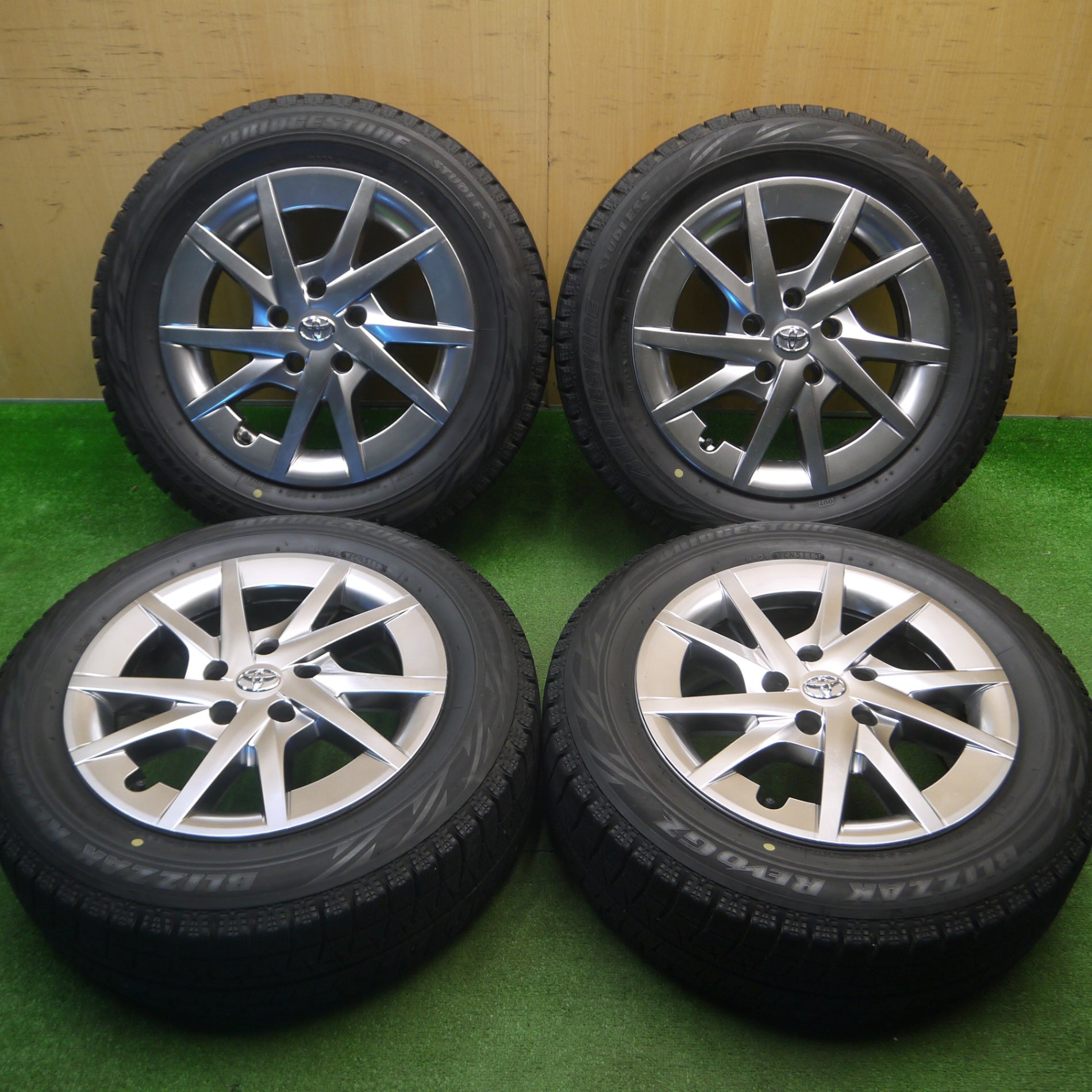 バリ山！ブリヂストン BS REVO2 トヨタ純正 プリウス 純正ホイール 195 