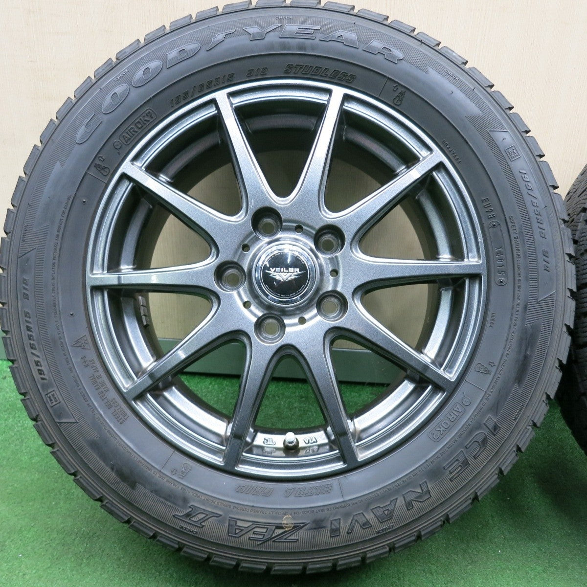 キレイ★VEILER 195/65R15 スタッドレス グッドイヤー アイスナビ ZEA2 15インチ PCD114.3/5H★4051501NJス