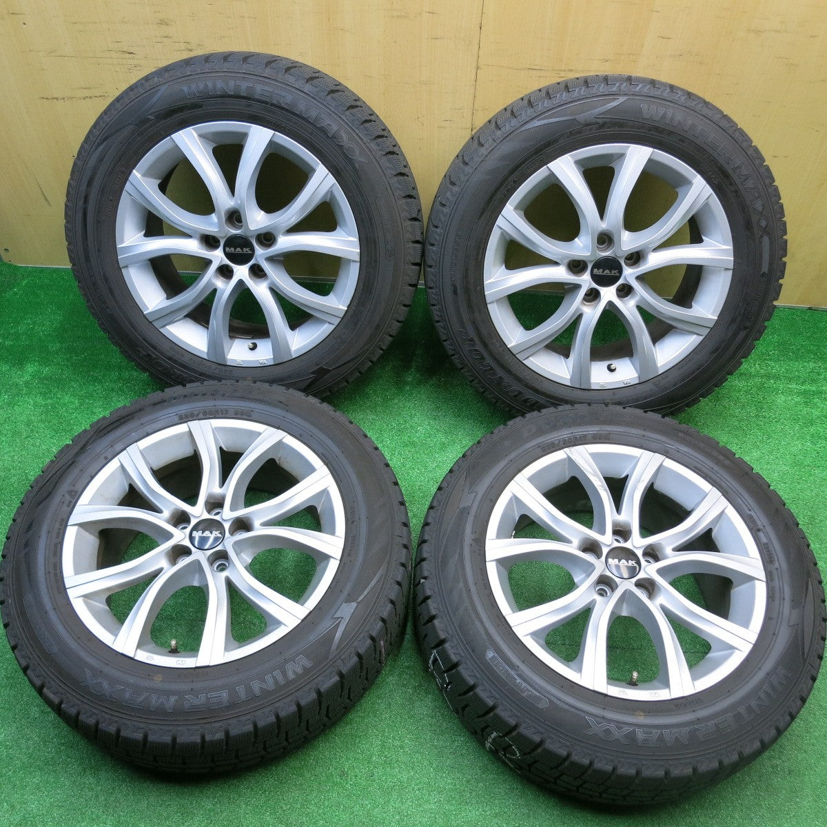 バリ溝!23年!9.5分★プジョー 等 MAK ANTIBES 225/60R17 スタッドレス ダンロップ ウインターマックス WM02 アンチバス 17インチ PCD108/5H★5102314HAス