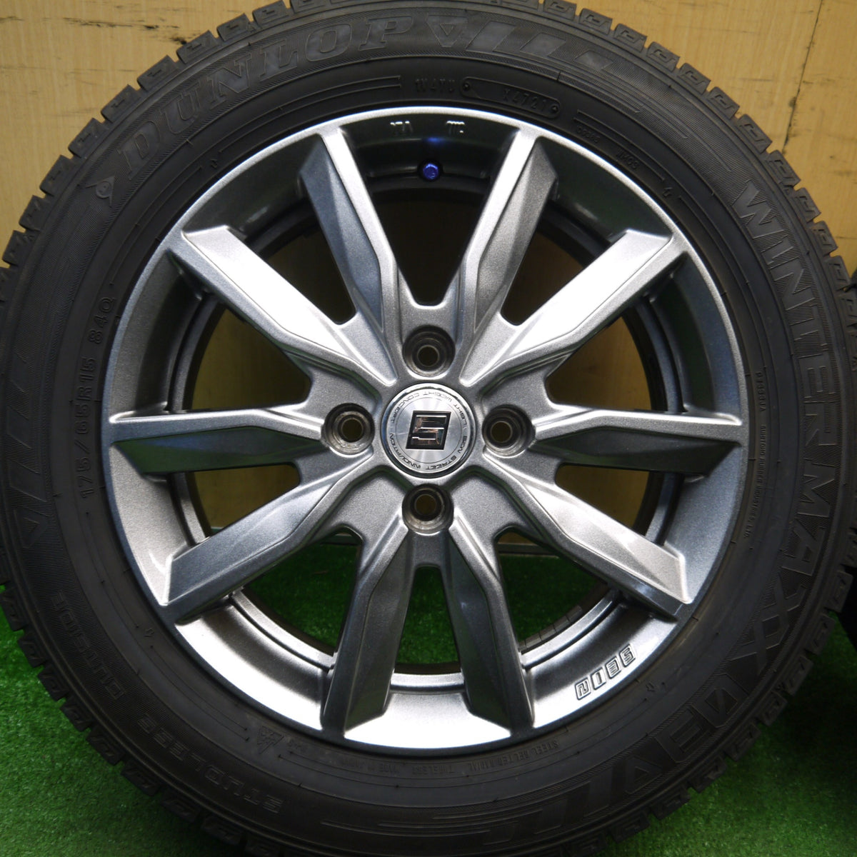 バリ溝!キレイ!9分★スタッドレス 175/65R15 ダンロップ ウインターマックス 03 SEIN SV ザイン 15インチ PCD100/4H★6013006Hス