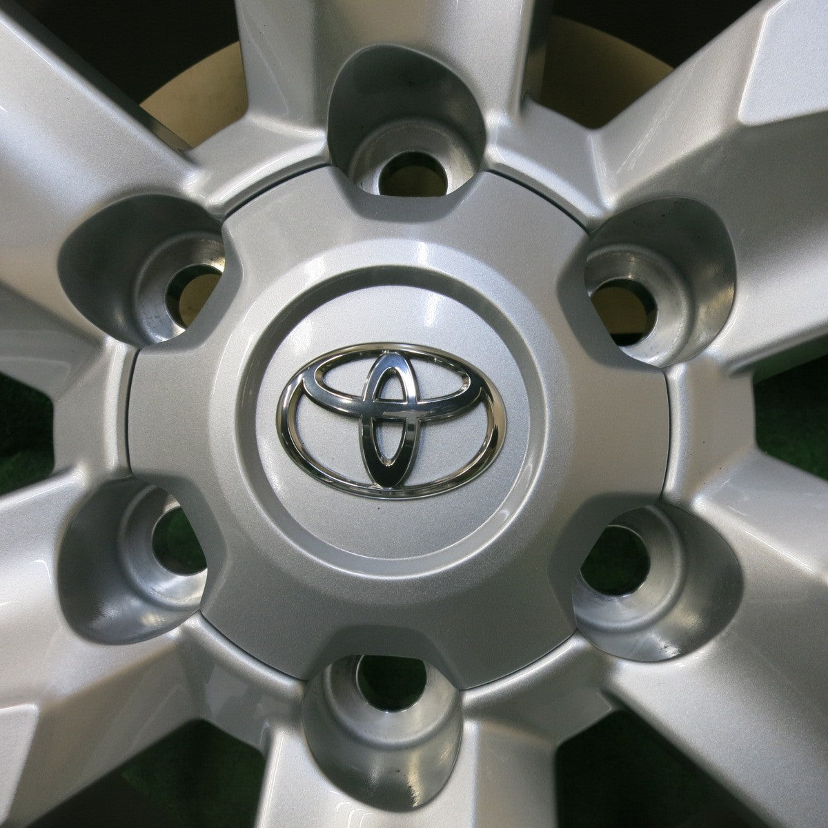 新車外し★トヨタ 150系 ランクル プラド 純正 ホイール 17インチ 17×7.5J PCD139.7/6H★5052802SYホ