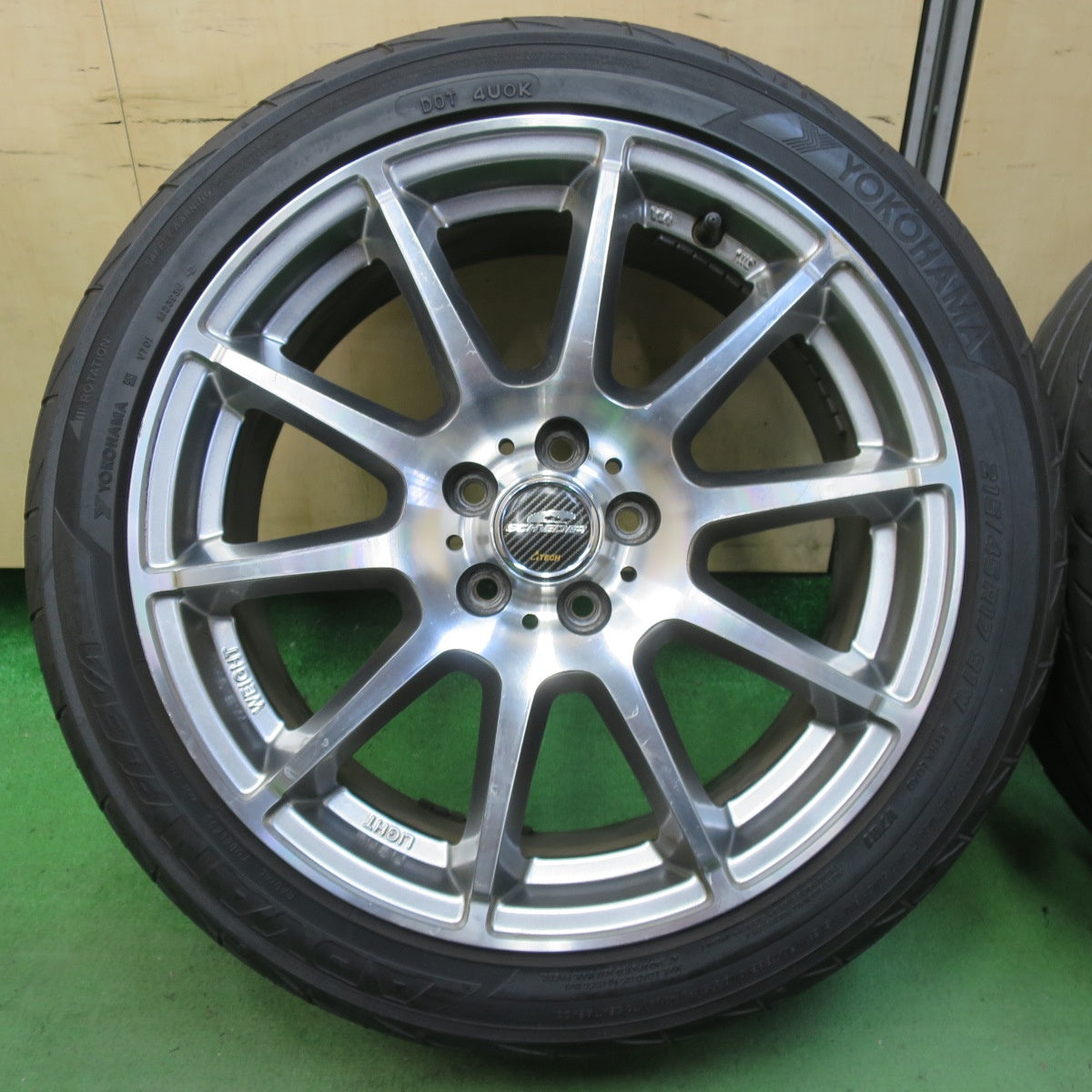 4本価格!22年★86 BRZ 等 215/45R17 ヨコハマ アドバン FLEVA V701 SCHNEIDER シュナイダー 17インチ PCD100/5H★5052002イノ