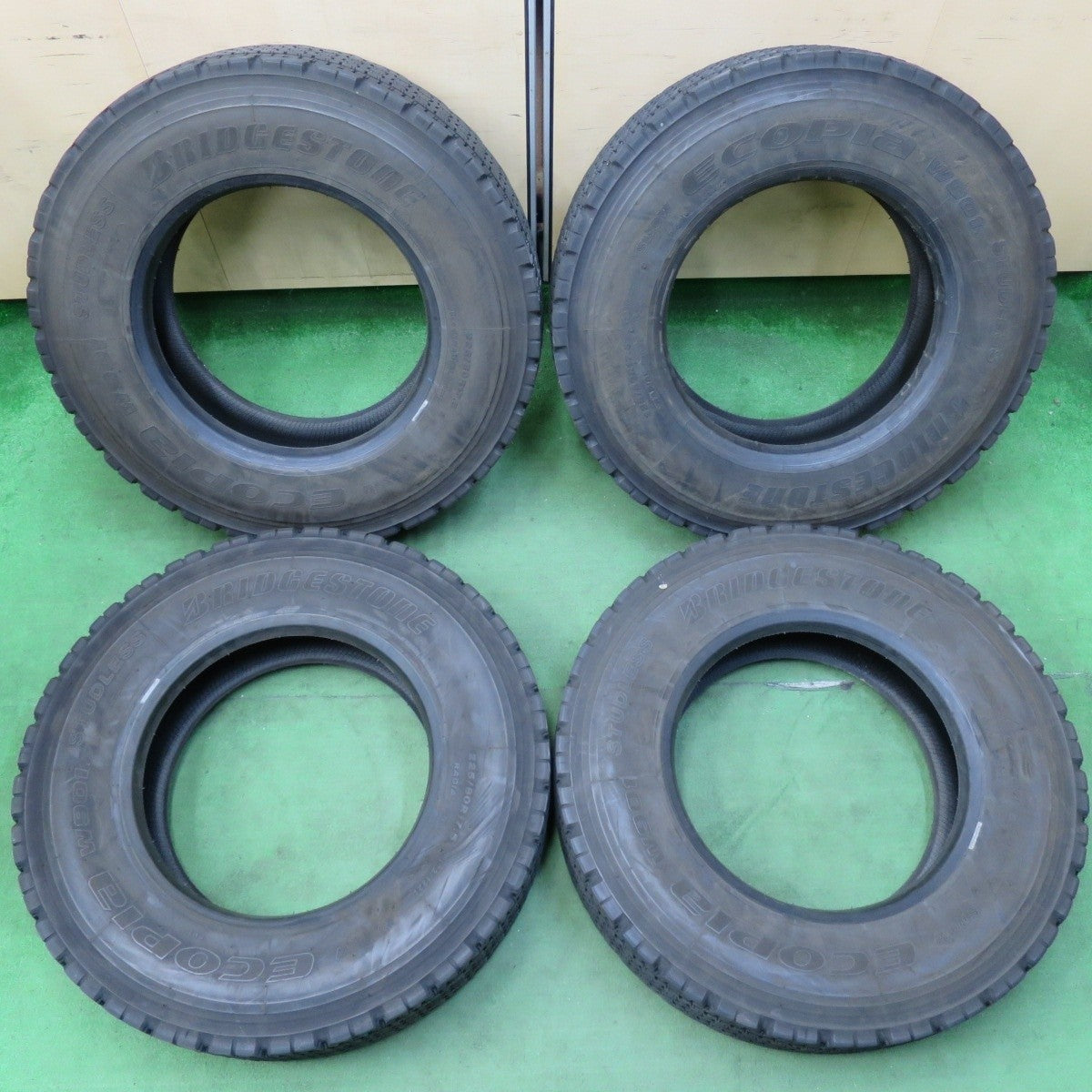 4本価格!22年★トラック タイヤ 225/80R17.5 123/122L スタッドレス ブリヂストン エコピア W901 Z 17.5インチ★5011510イスタ