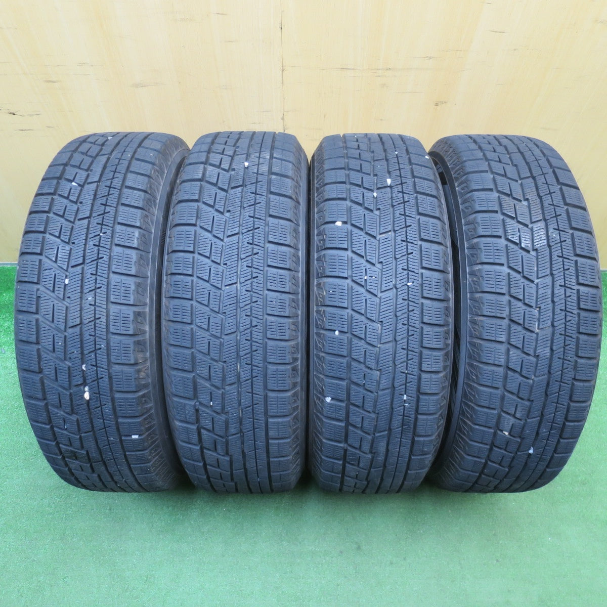 バリ溝!22年!キレイ!9.5分★プリウス 等 195/65R15 スタッドレス ヨコハマ アイスガード iG60 Exceeder エクシーダー 15インチ PCD100/5H★6022505NJス