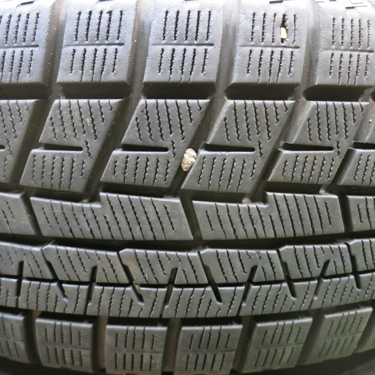 バリ溝!23年!9分★トヨタ 80系 ヴォクシー ノア エスクァイア 純正 195/65R15 スタッドレス ヨコハマ アイスガード iG60 15インチ PCD114.3/5H★5090408HAス