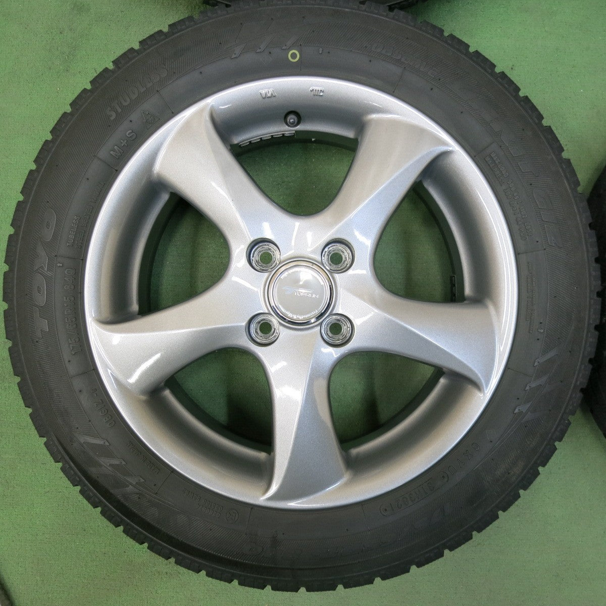キレイ!21年★スタッドレス 175/65R15 トーヨー オブザーブ ガリット GIZ TOPRUN トップラン 15インチ PCD100/4H★5043013SYス