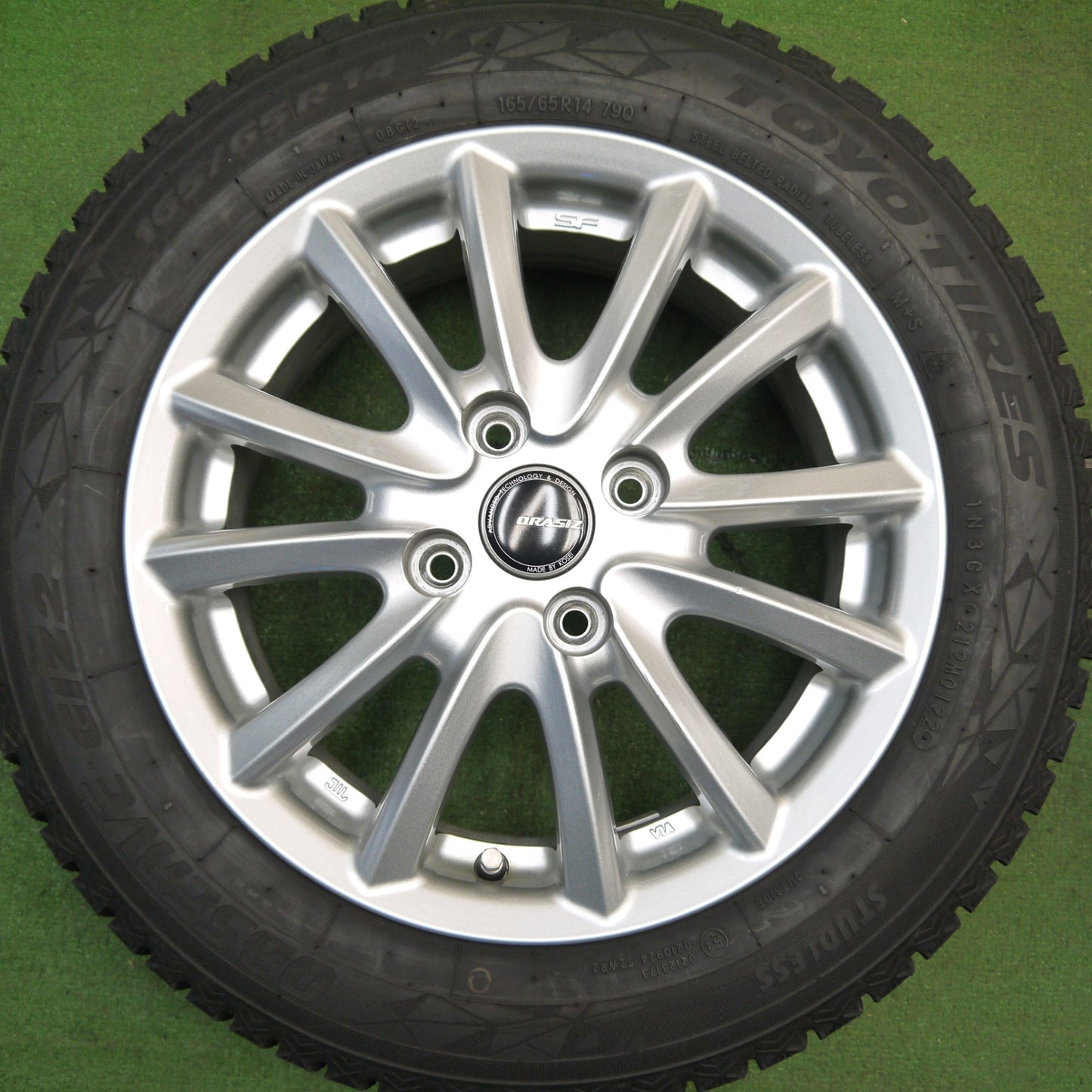 バリ溝!22年!キレイ!ほぼ10分★スタッドレス 165/65R14 トーヨー オブザーブ GIZ2 QRASIZ KOSEI コーセイ 14インチ ハスラー ソリオ 等 PCD100/4H★5043011Hス