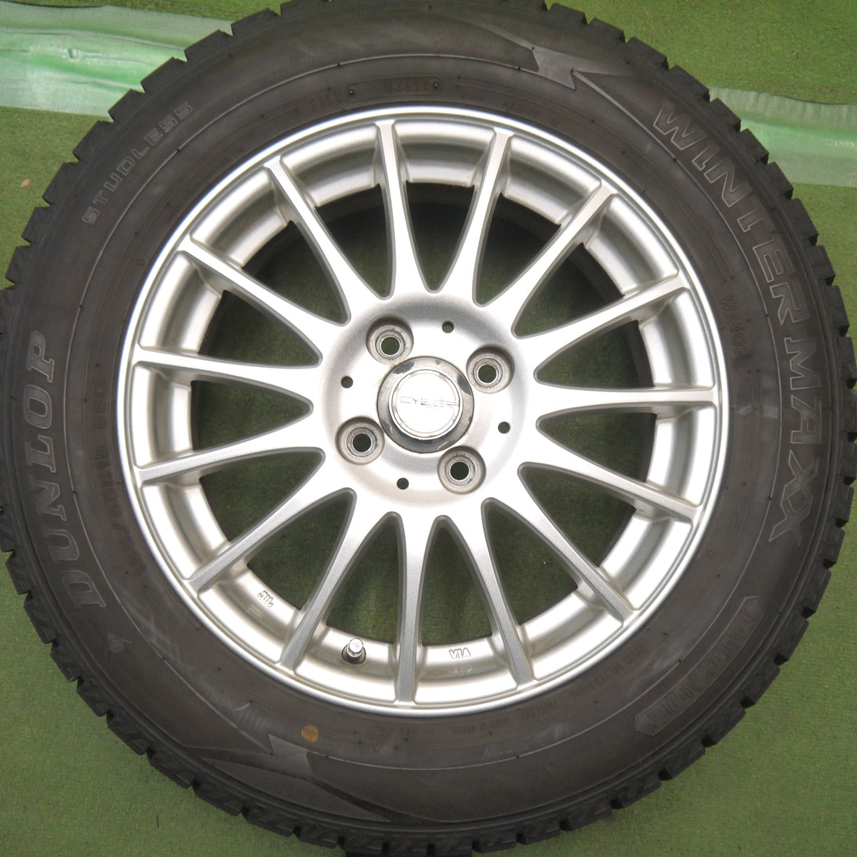 バリ溝!9.5分◎スタッドレス 185/65R15 ダンロップ ウインターマックス WM02 CYBER 社外 アルミ 15インチ PCD100/4H◎6100902Hス