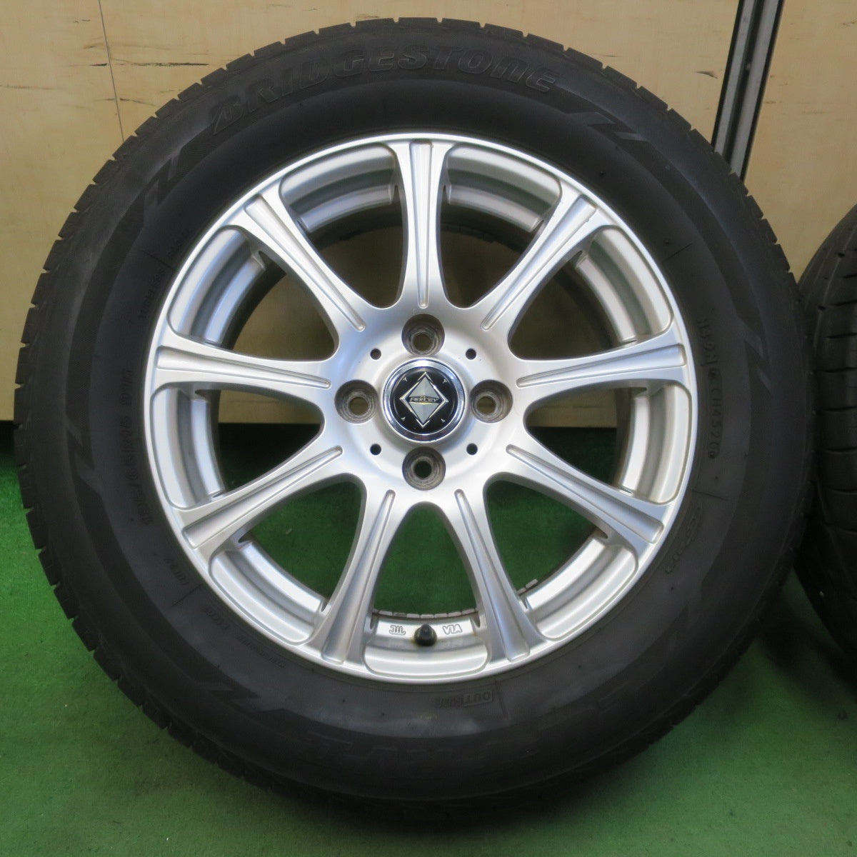 4本価格★195/65R15 ブリヂストン LUFT RV2 RiZLEY ライツレー 15インチ PCD100/4H★5051303イノ