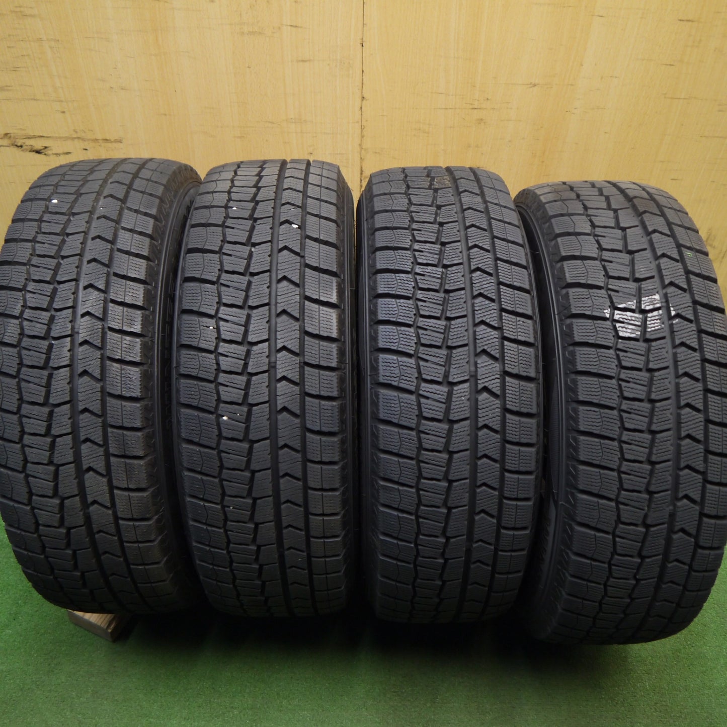 超バリ溝!22年!キレイ!ほぼ10分★プリウス 等 195/65R15 スタッドレス ダンロップ ウインターマックス WM02 RiZLEY ライツレー 15インチ PCD100/5H★5041608Hス