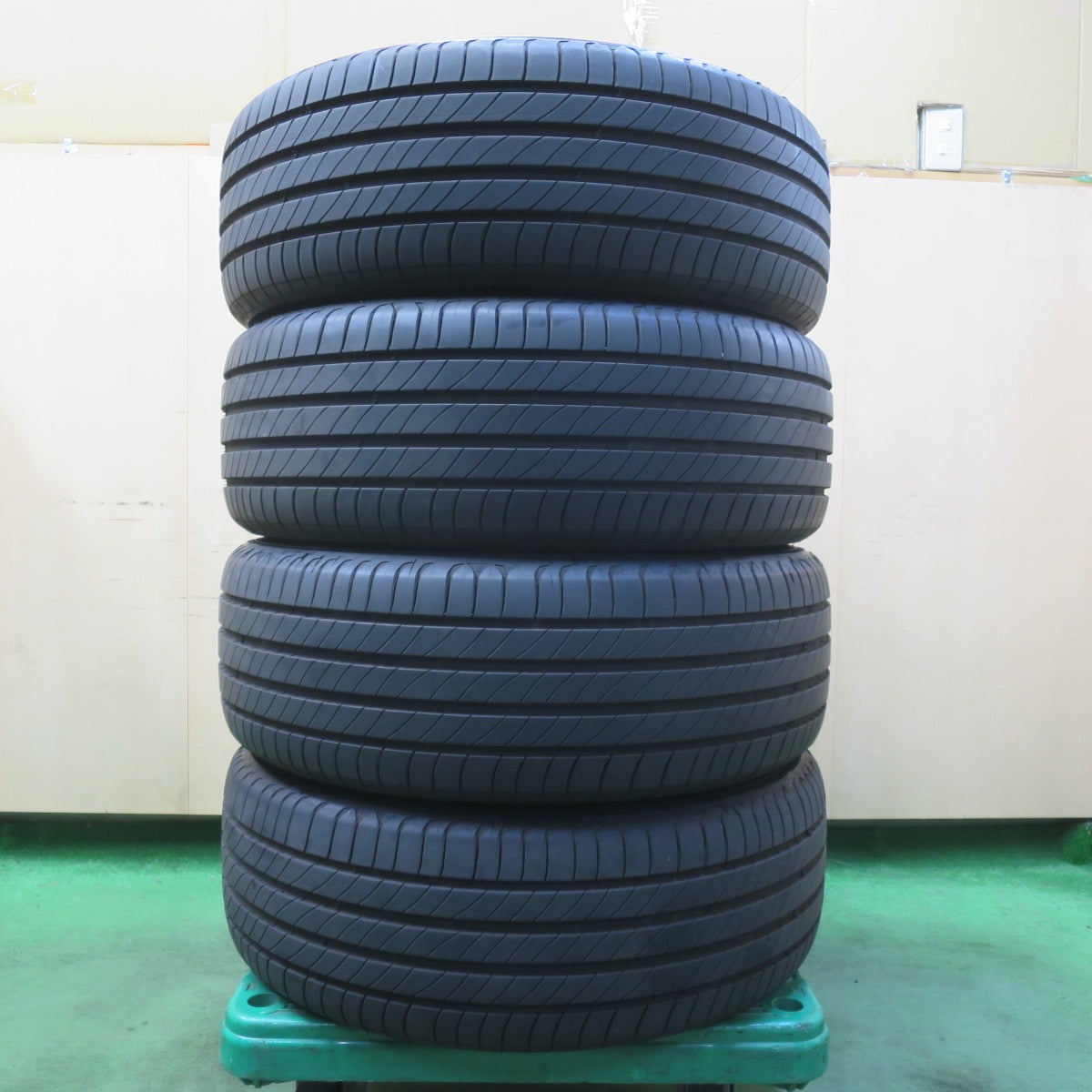 バリ溝!23年!キレイ!9分★トヨタ カローラ クロス Zグレード 純正 225/50R18 ミシュラン プライマシー4 18インチ PCD114.3/5H★5050810イノ