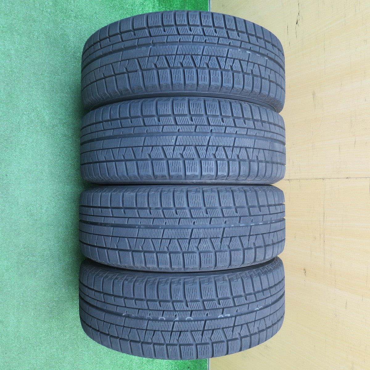 バリ溝!キレイ!9.5分★BRZ 86 等 205/55R16 スタッドレス ヨコハマ アイスガード iG50 プラス SCHNEIDER シュナイダー 16インチ PCD100/5H★5111309NJス