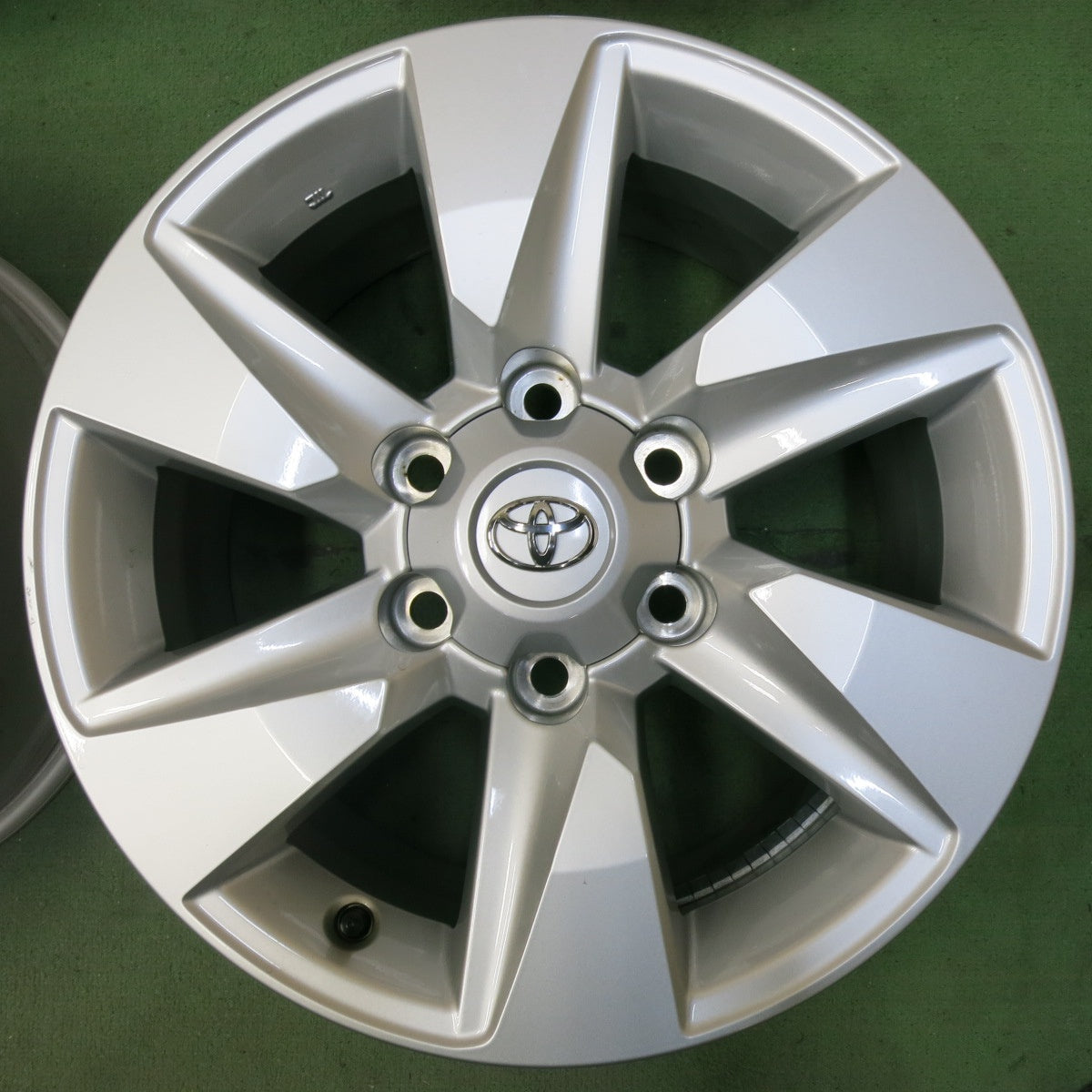 新車外し★トヨタ 150系 ランクル プラド 純正 ホイール 17インチ 17×7.5J PCD139.7/6H★5052802SYホ