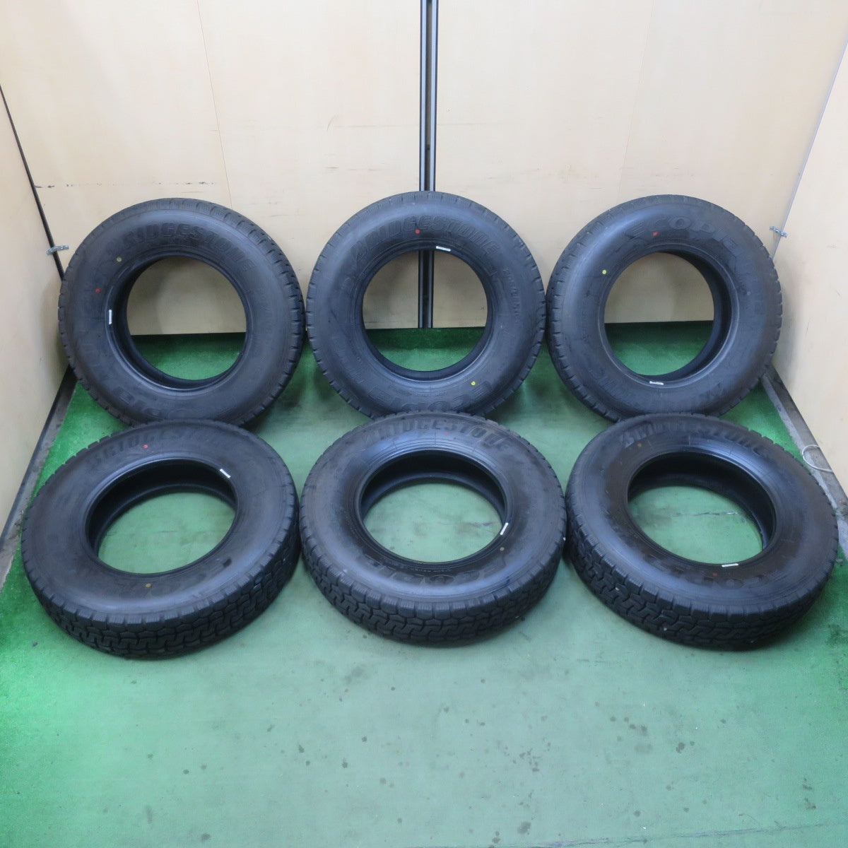 ほぼ未使用!25年!6本★トラック バス タイヤ 205/85R16 117/115N ブリヂストン エコピア M812 ミックス オールシーズン 16インチ★6013107イスタ
