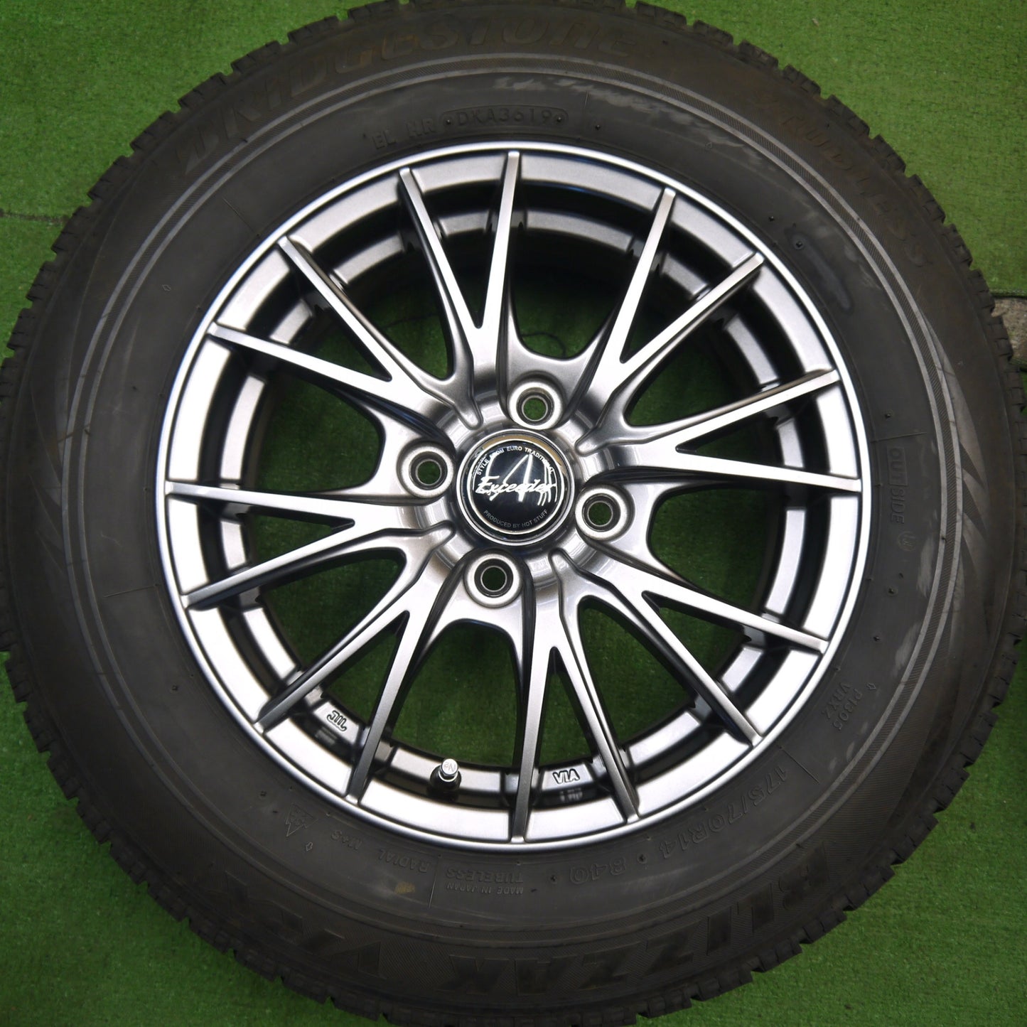 キレイ★スタッドレス 175/70R14 ブリヂストン ブリザック VRX Exceeder エクシーダー 14インチ PCD100/4H★5051904Hス