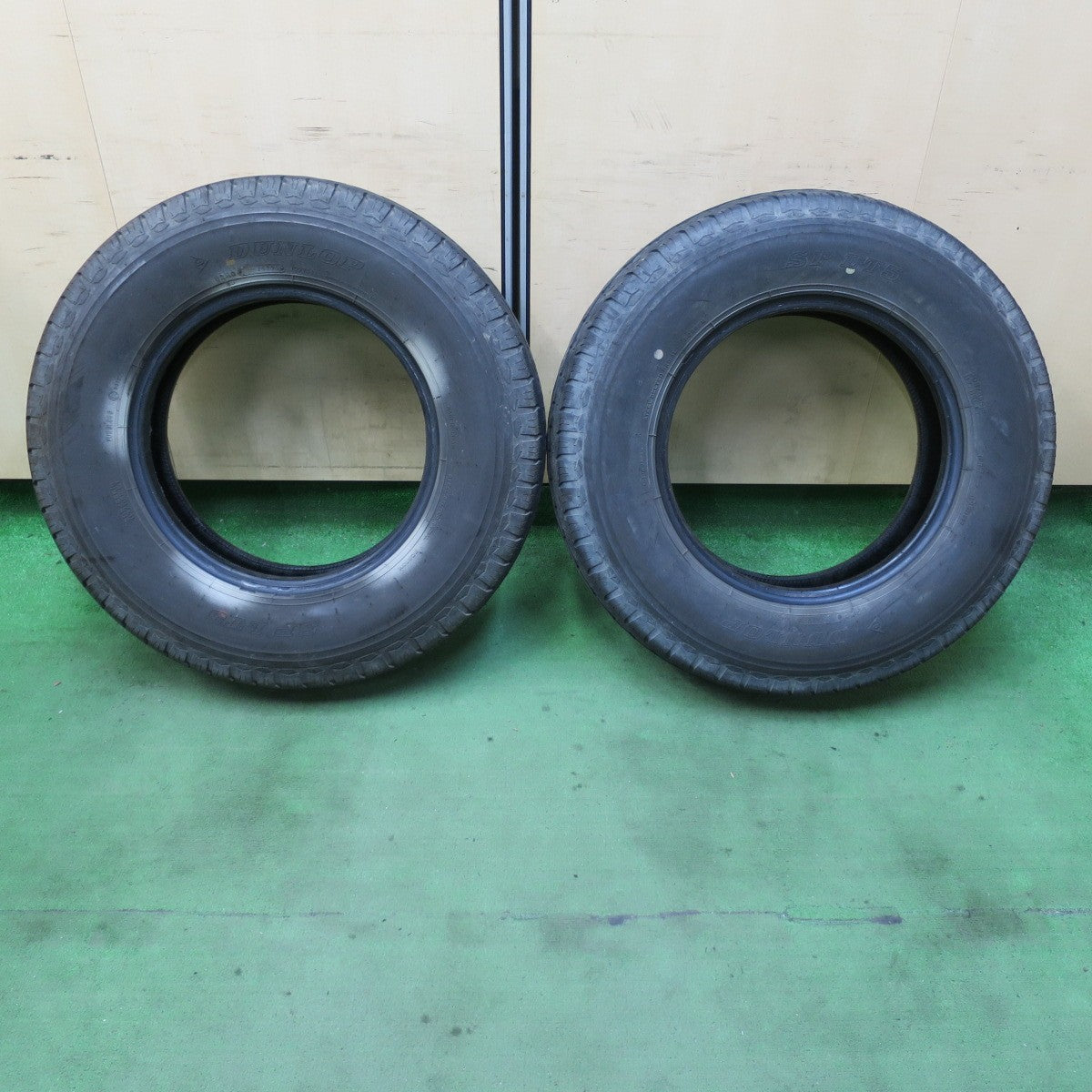 バリ溝!9.5分!2本★トラック タイヤ 205/85R16 117/115L ダンロップ SPLT5 16インチ★5062605イノタ
