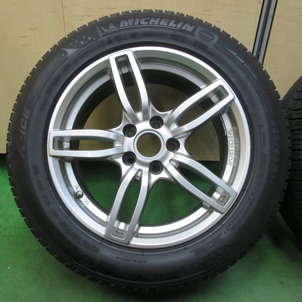 4本価格★ワーゲン 等 SPORTECHNIC 235/55R17 スタッドレス ミシュラン X-ICE XI3 スポーツテクニック 17インチ PCD112/5H★5070604イス