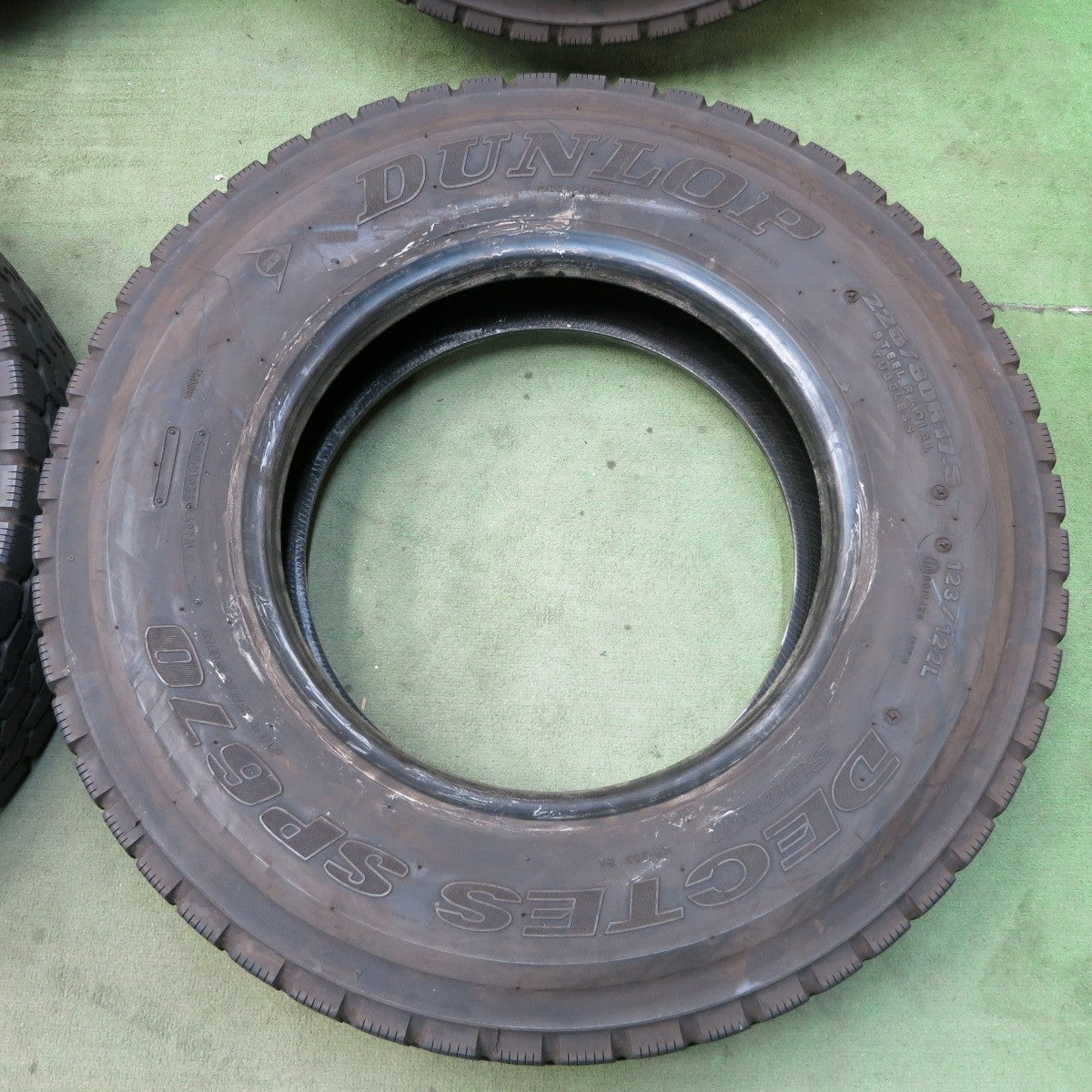 バリ溝!25年!9分★トラック タイヤ 225/80R17.5 123/122L ダンロップ デクテス SP670 ミックス オールシーズン 17.5インチ★5111703ナスタ